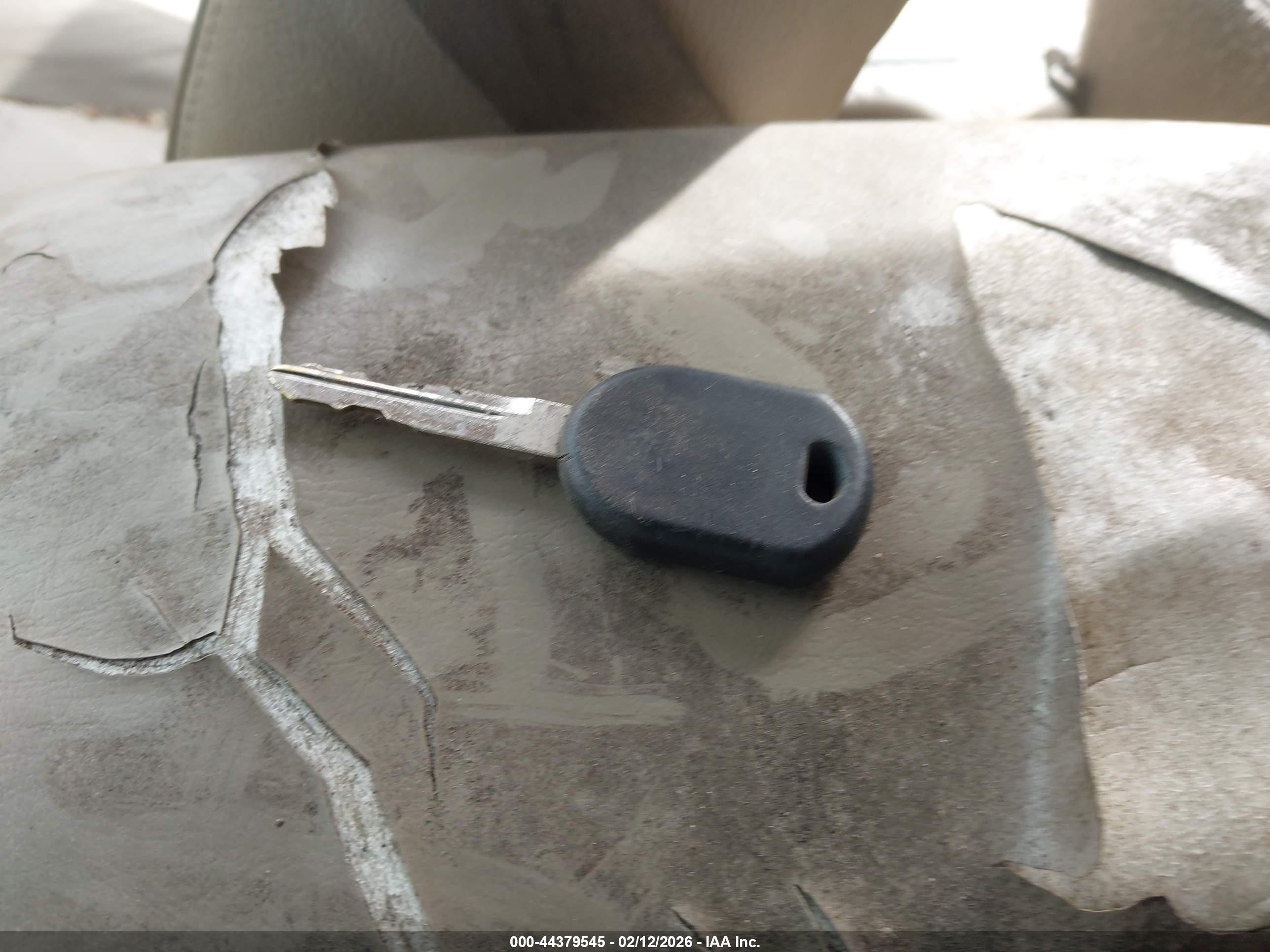 2007 Ford Escape   Pewter vin: 1FMCU03167KB87745