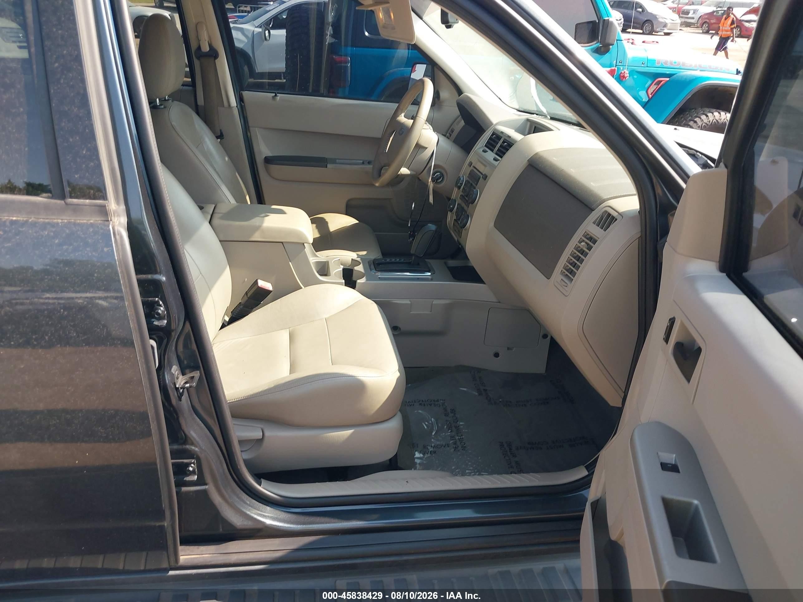 2008 Ford Escape Xlt Gray vin: 1FMCU03168KA06273