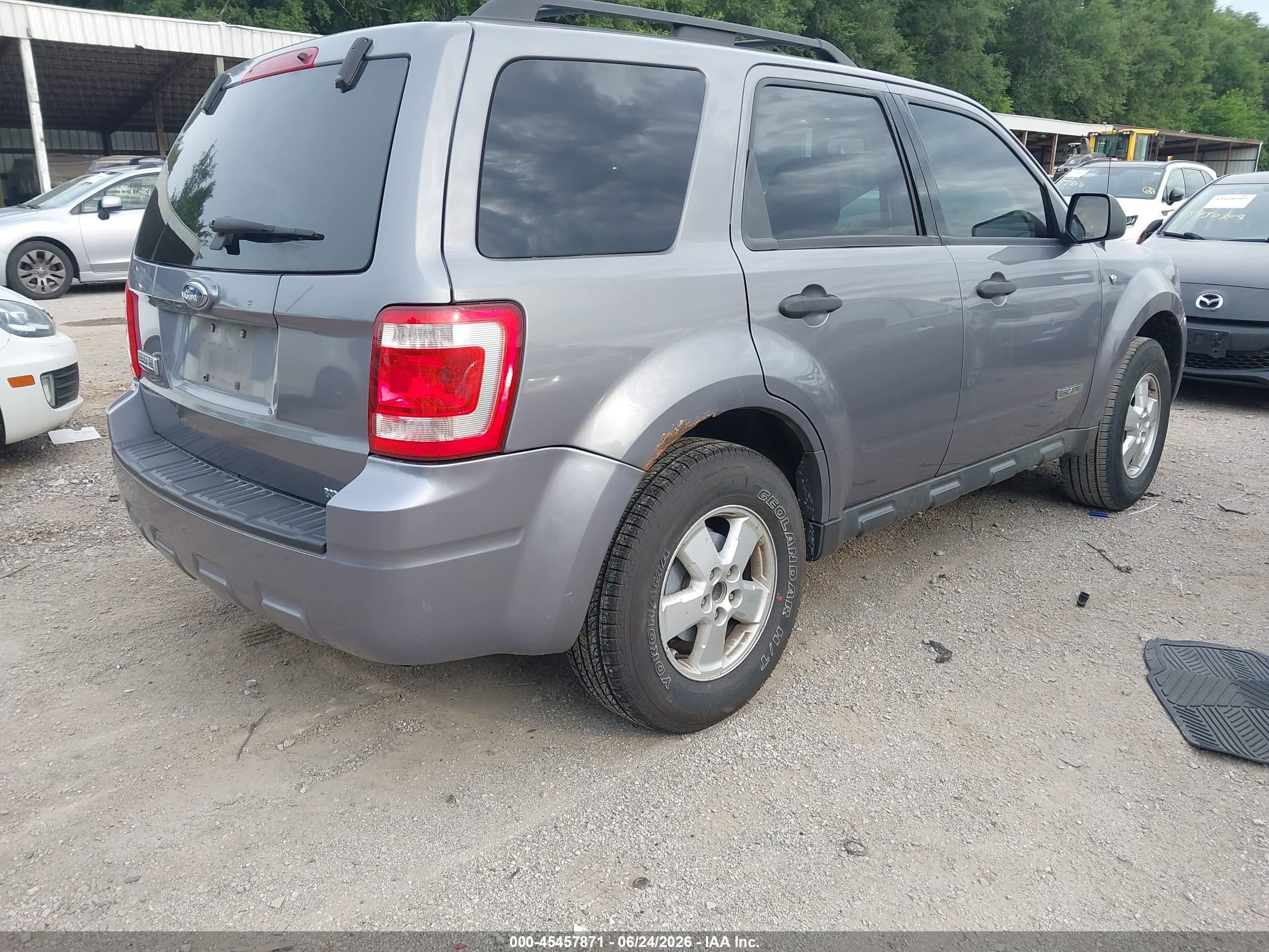 2008 Ford Escape Xlt Silver vin: 1FMCU03168KA63878