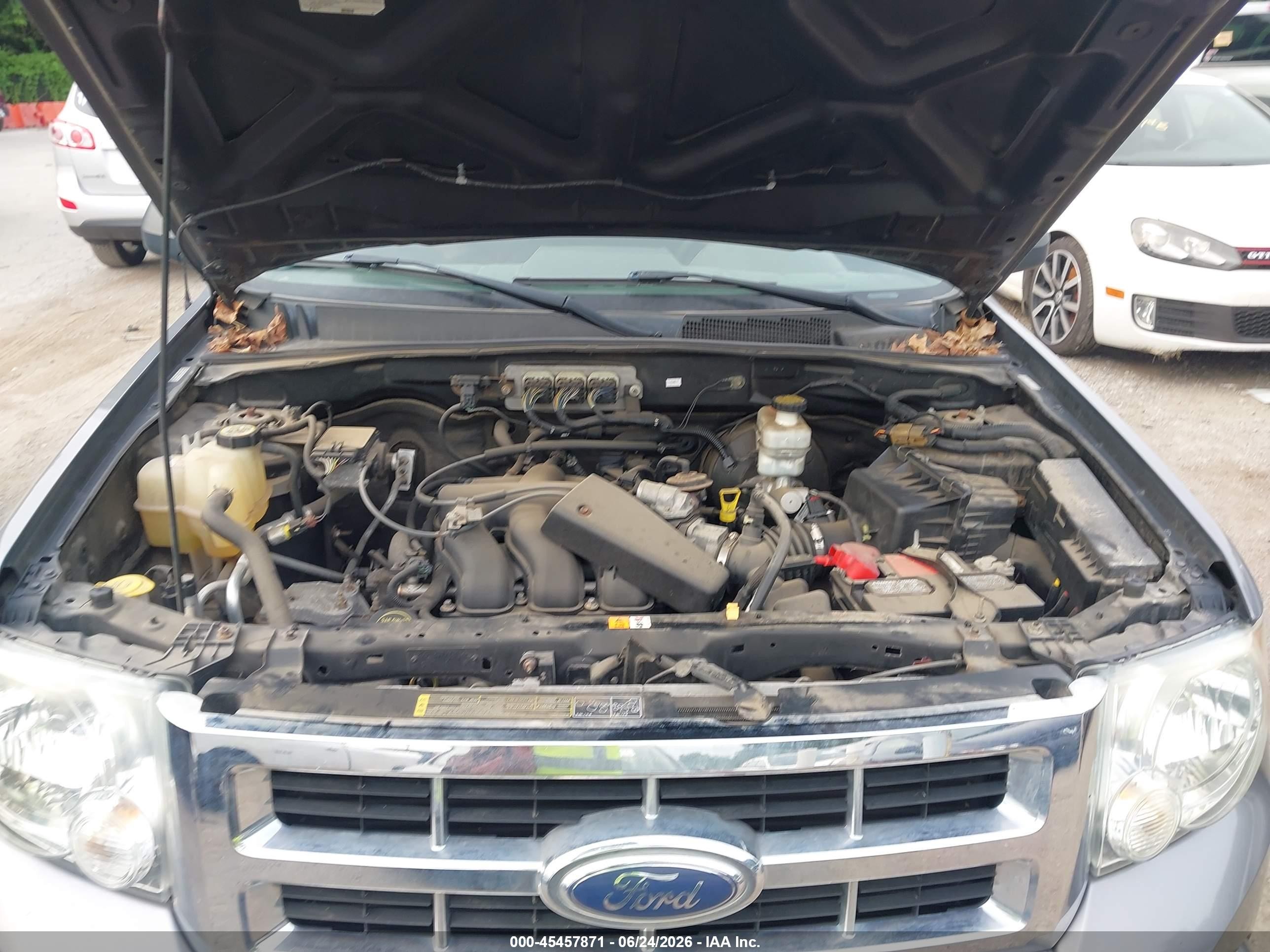 2008 Ford Escape Xlt Silver vin: 1FMCU03168KA63878