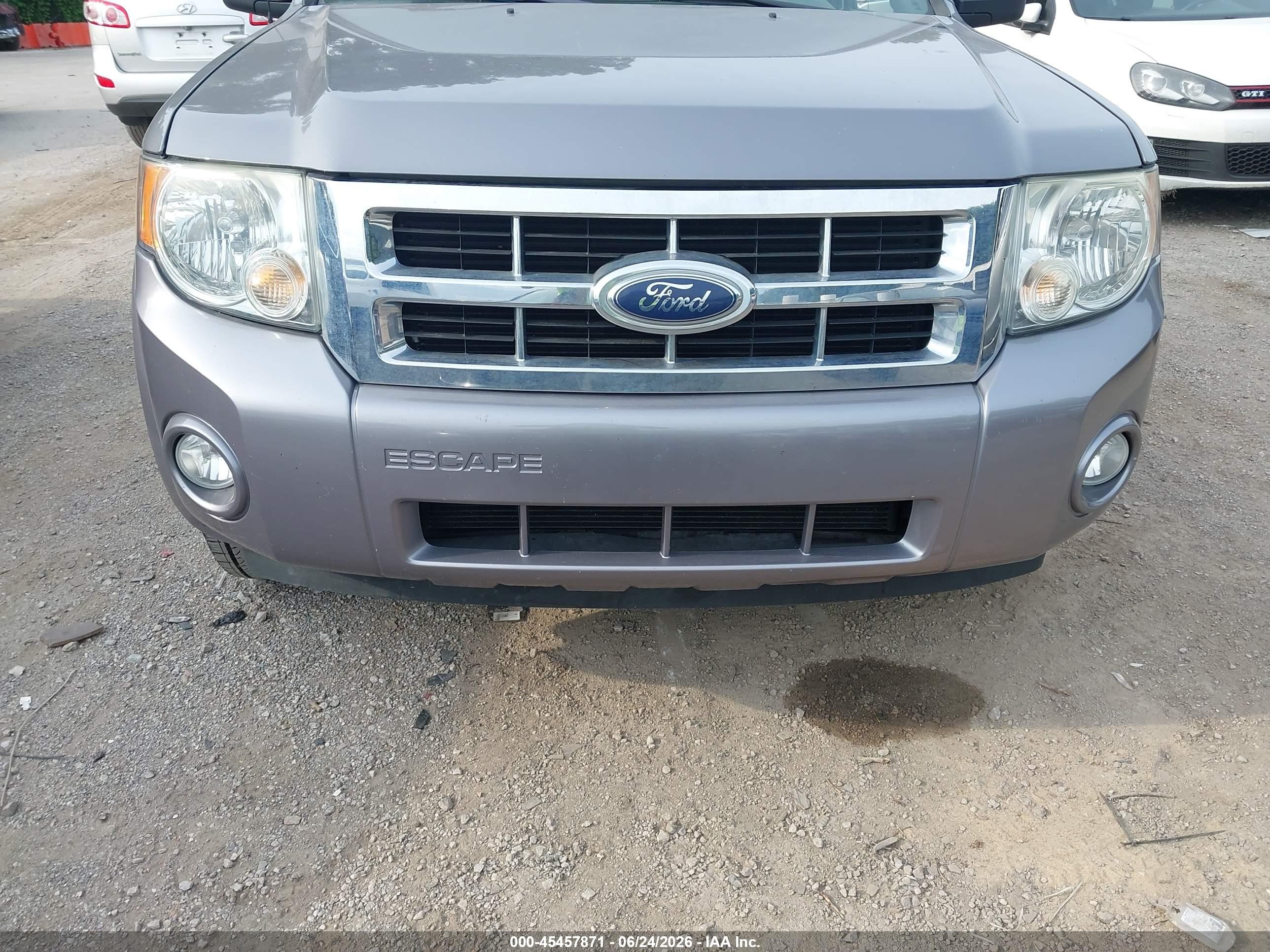 2008 Ford Escape Xlt Silver vin: 1FMCU03168KA63878