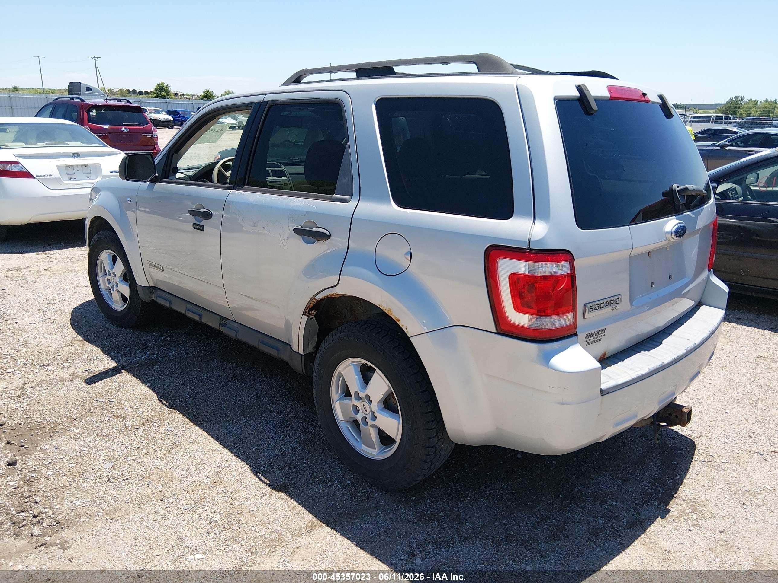 2008 Ford Escape Xlt Silver vin: 1FMCU03168KB90906