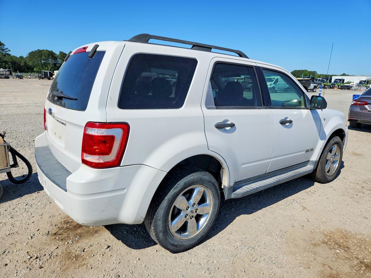 2008 Ford Escape Xlt Белый vin: 1FMCU03168KC00656