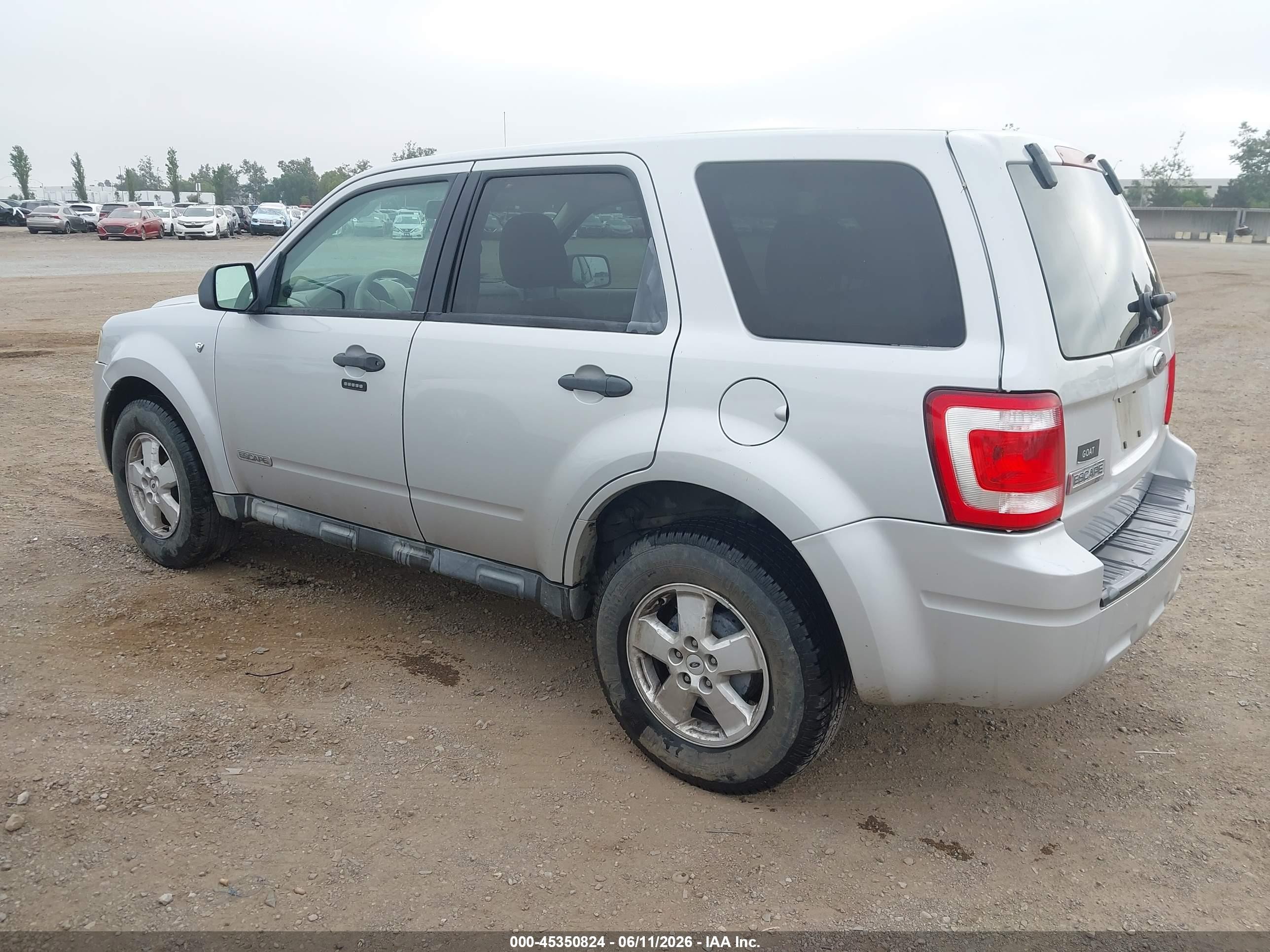 2008 Ford Escape Xlt Серебряный vin: 1FMCU03168KE76819