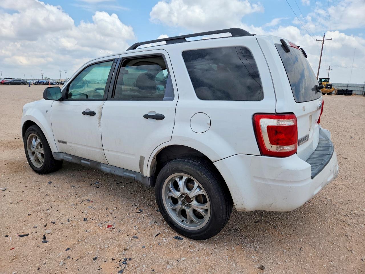 2008 Ford Escape Xlt White vin: 1FMCU03178KA12809