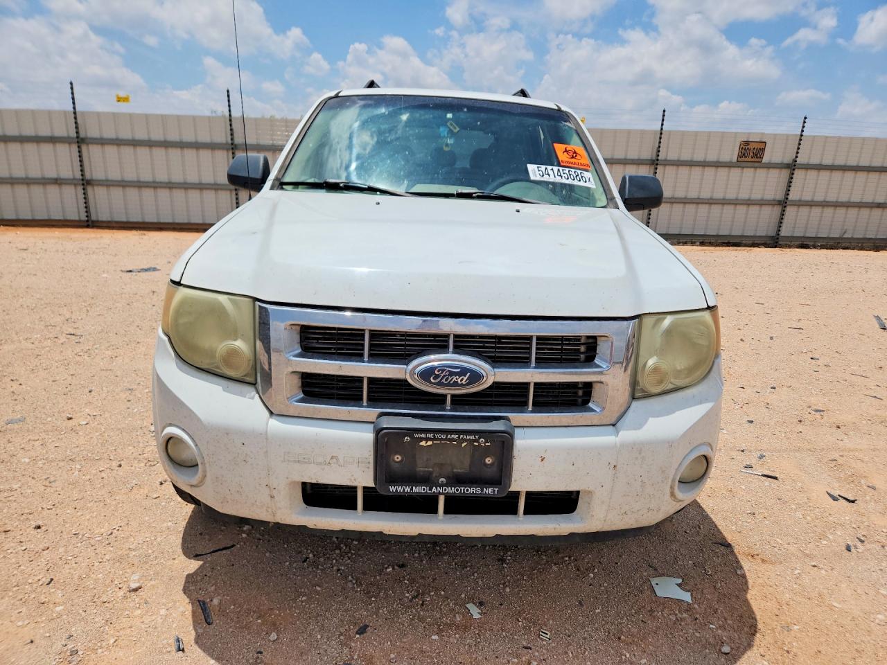 2008 Ford Escape Xlt White vin: 1FMCU03178KA12809