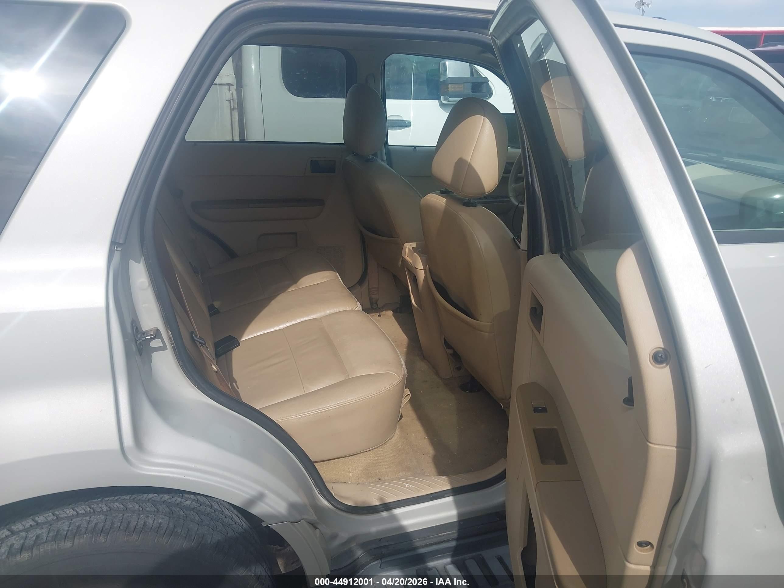 2008 Ford Escape Xlt Champagne vin: 1FMCU03178KA21882