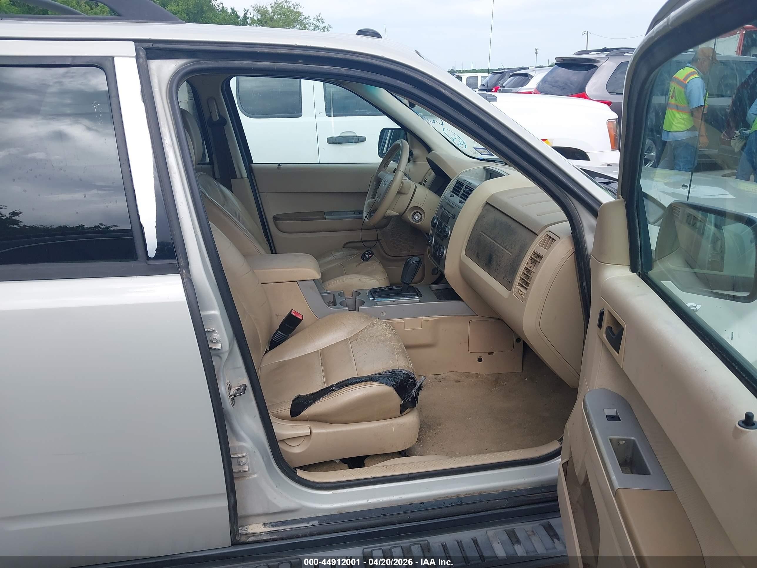 2008 Ford Escape Xlt Champagne vin: 1FMCU03178KA21882