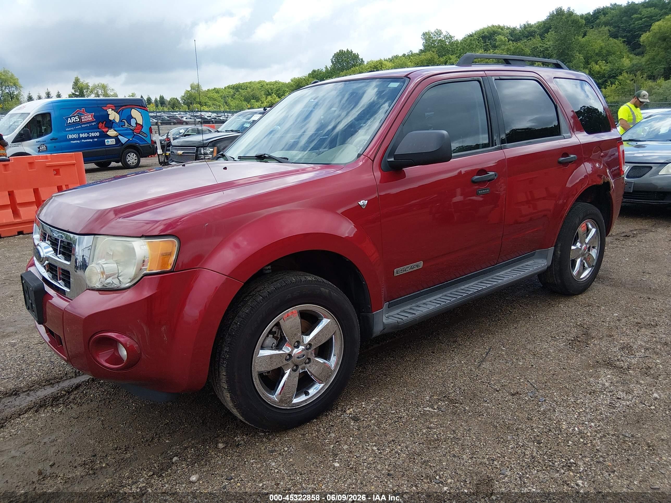 2008 Ford Escape Xlt Red vin: 1FMCU03178KB86394