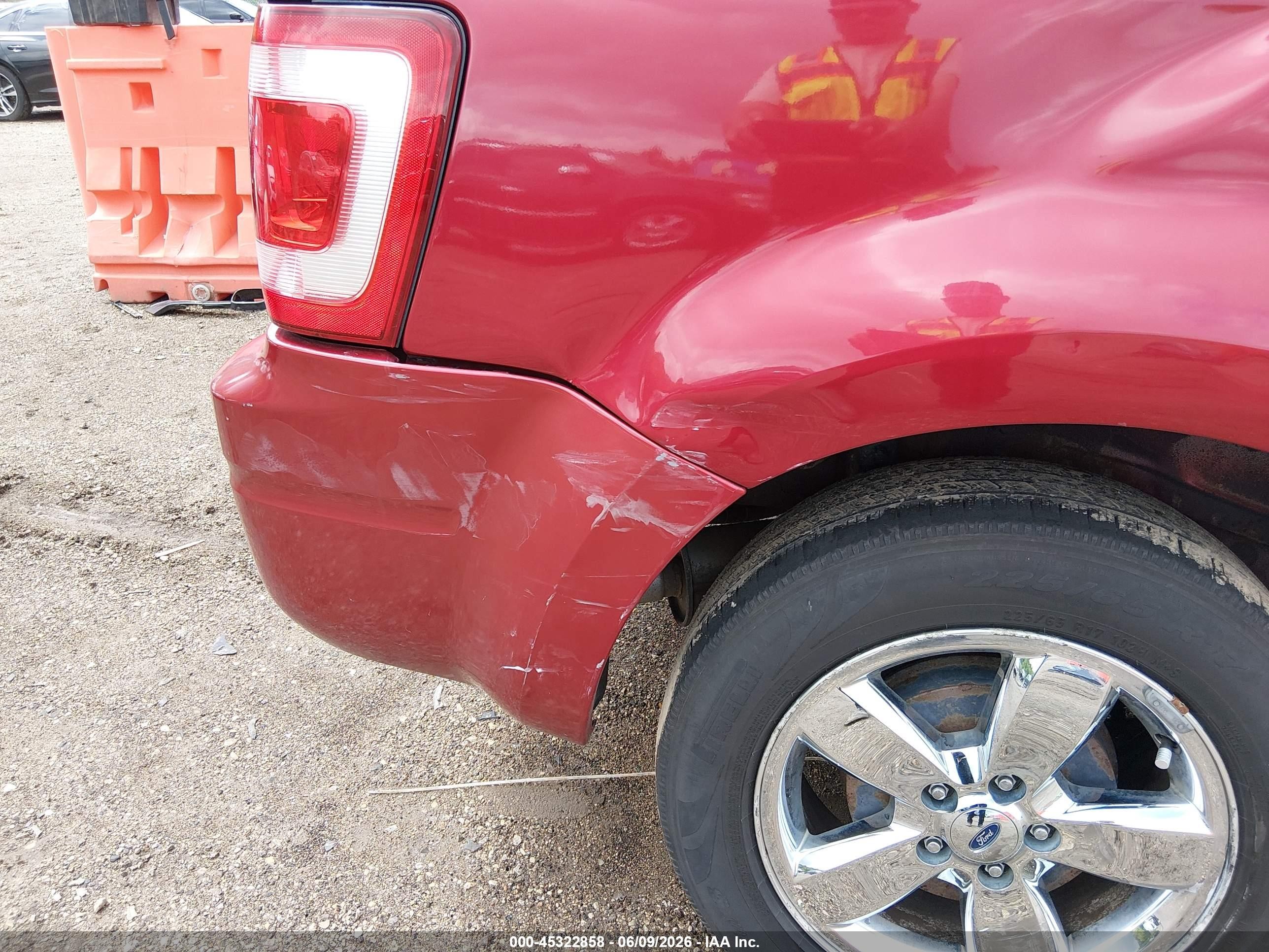 2008 Ford Escape Xlt Red vin: 1FMCU03178KB86394