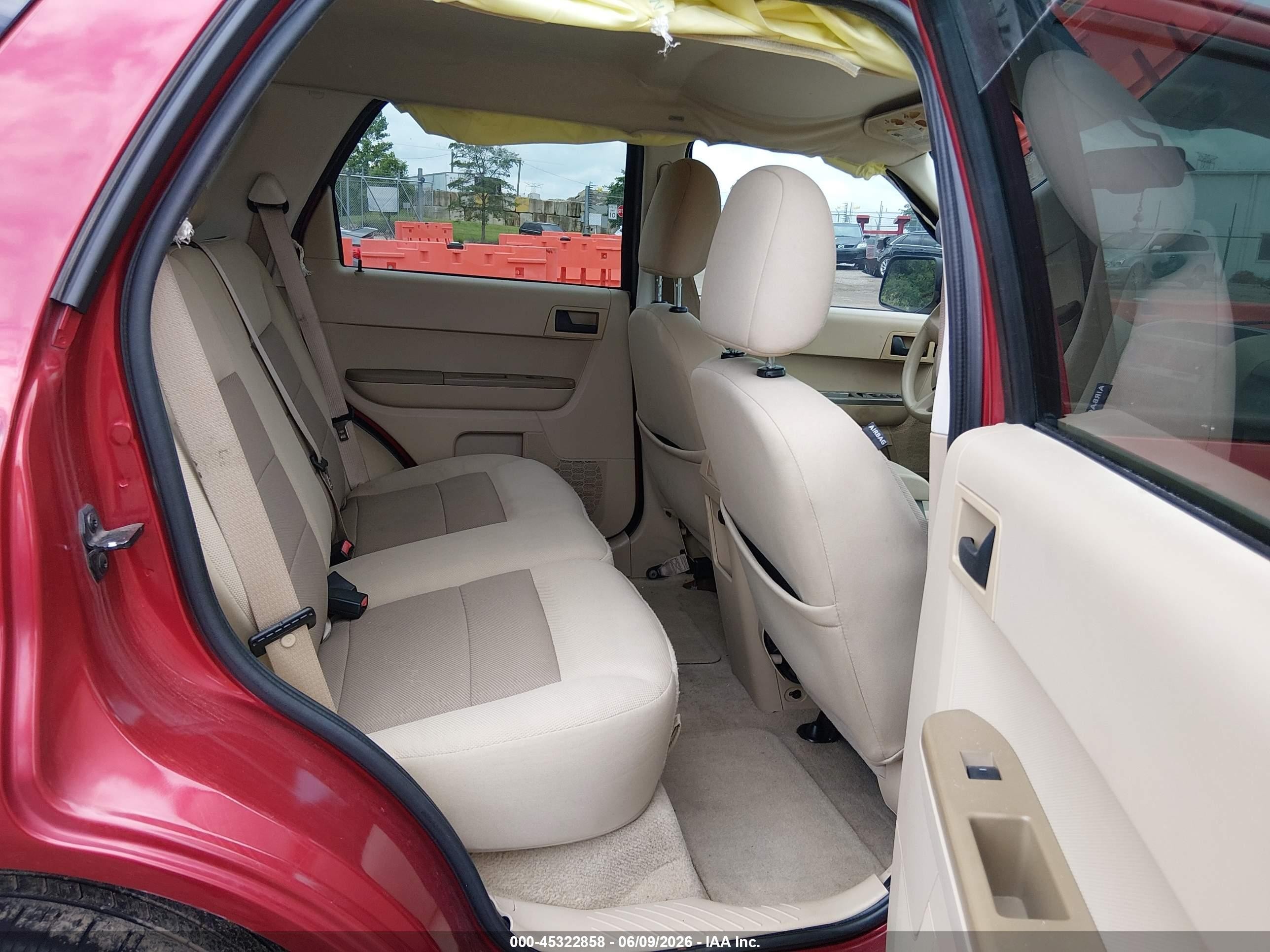 2008 Ford Escape Xlt Red vin: 1FMCU03178KB86394