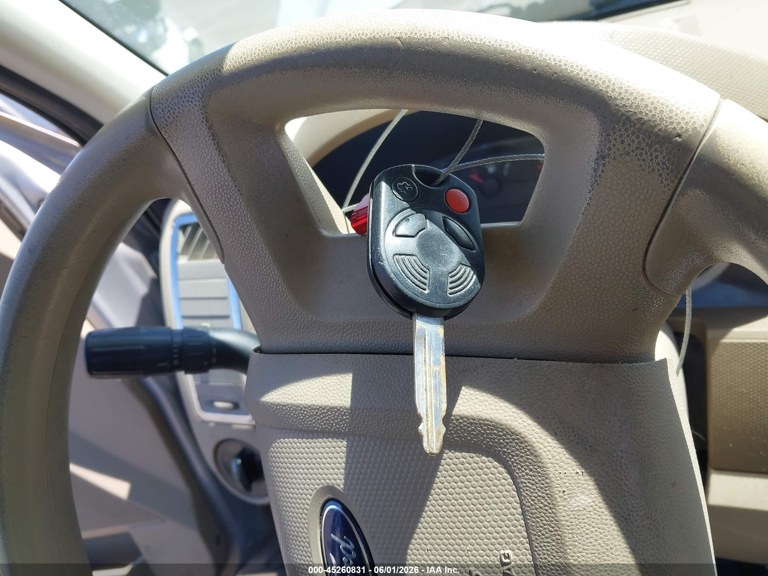 2008 Ford Escape Xlt White vin: 1FMCU03178KC66553