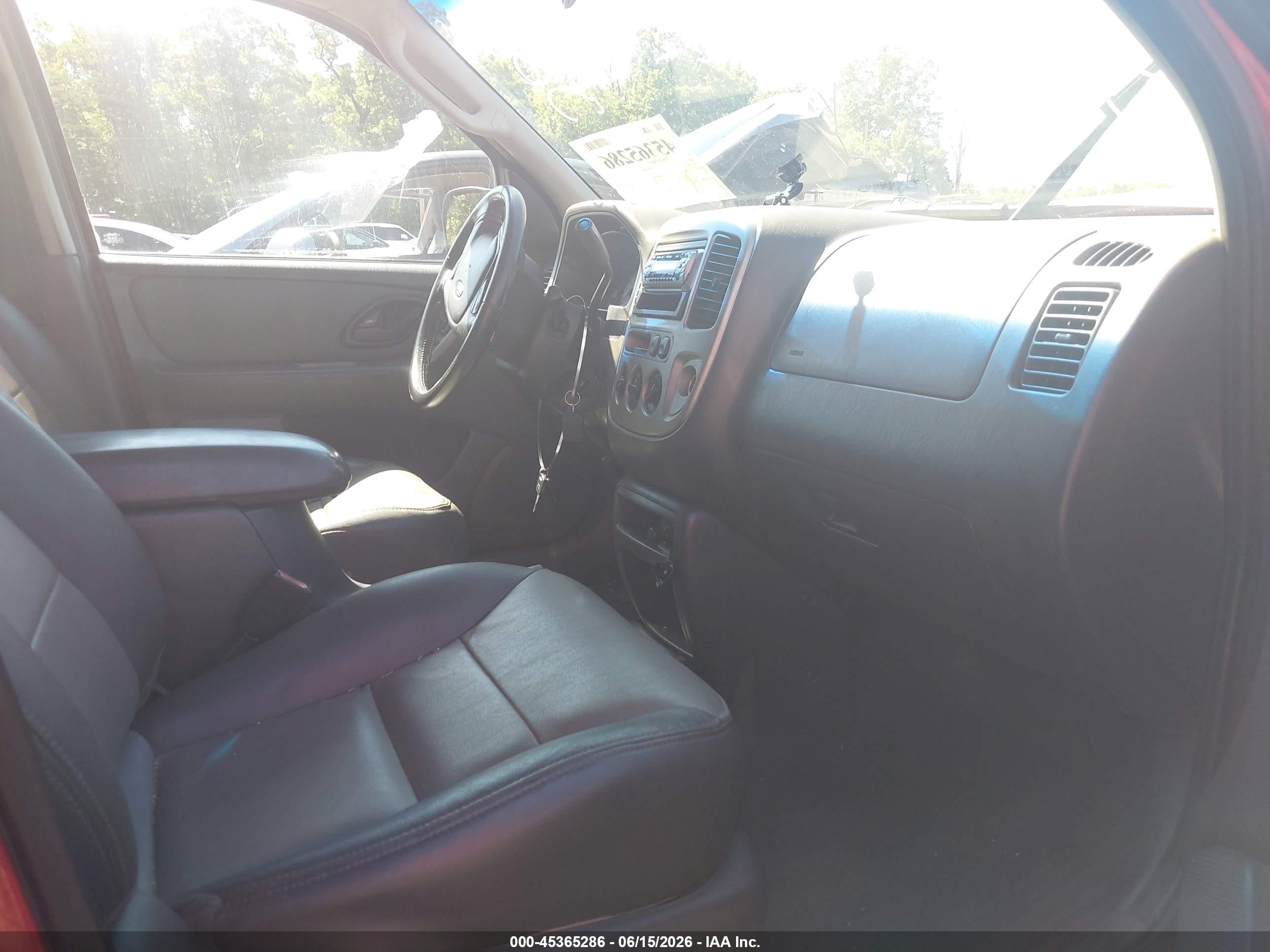 2003 Ford Escape Xlt Red vin: 1FMCU03183KE15187