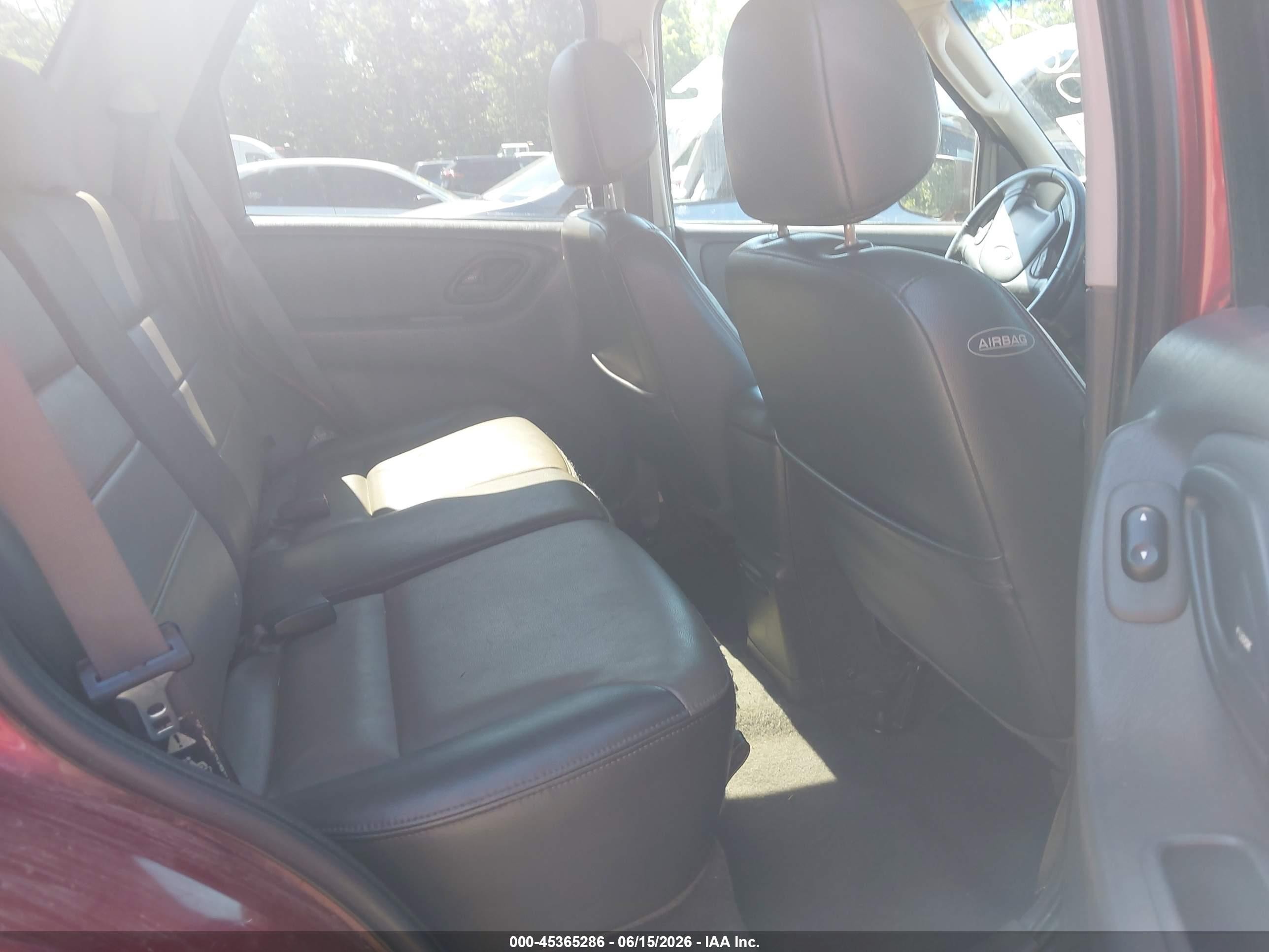 2003 Ford Escape Xlt Red vin: 1FMCU03183KE15187