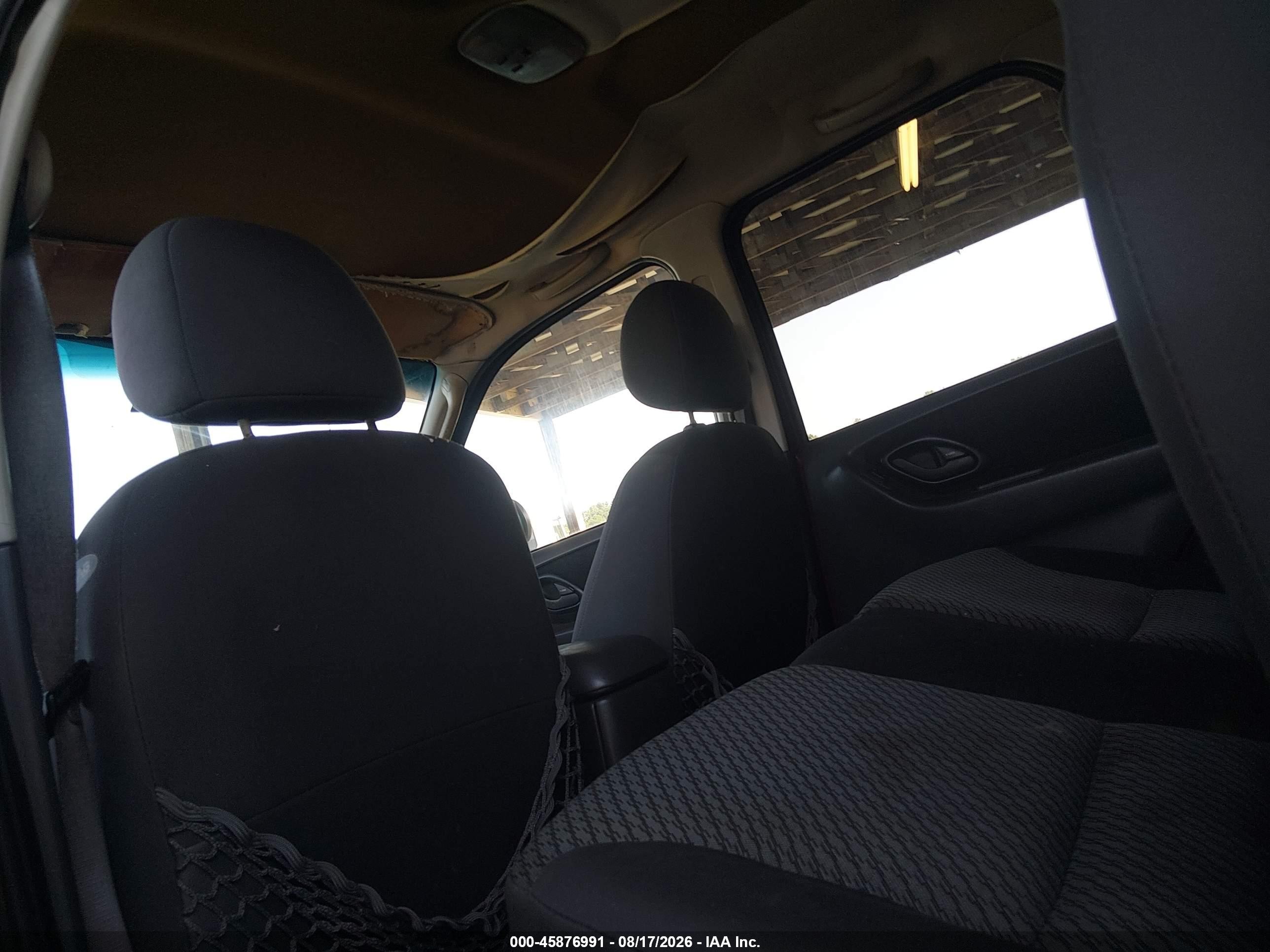 2004 Ford Escape Xlt Red vin: 1FMCU03184DA09013