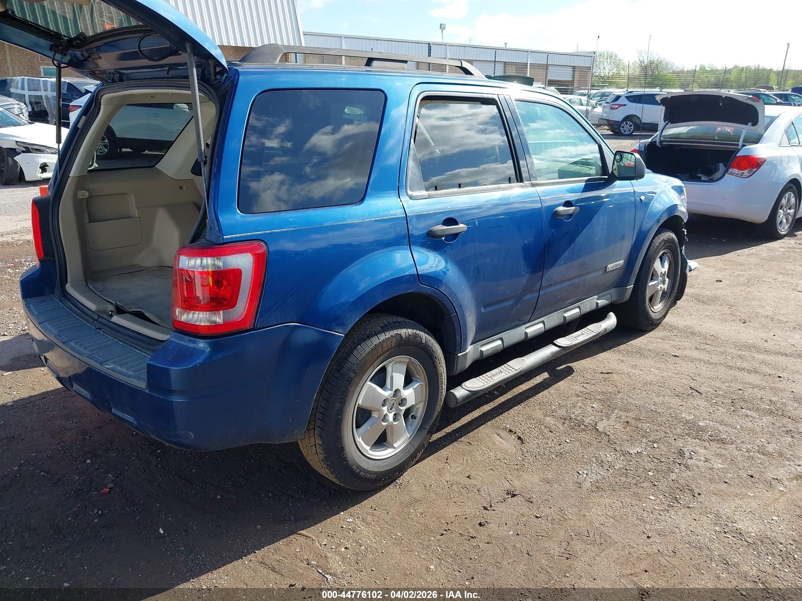 2008 Ford Escape Xlt Blue vin: 1FMCU03188KD30857