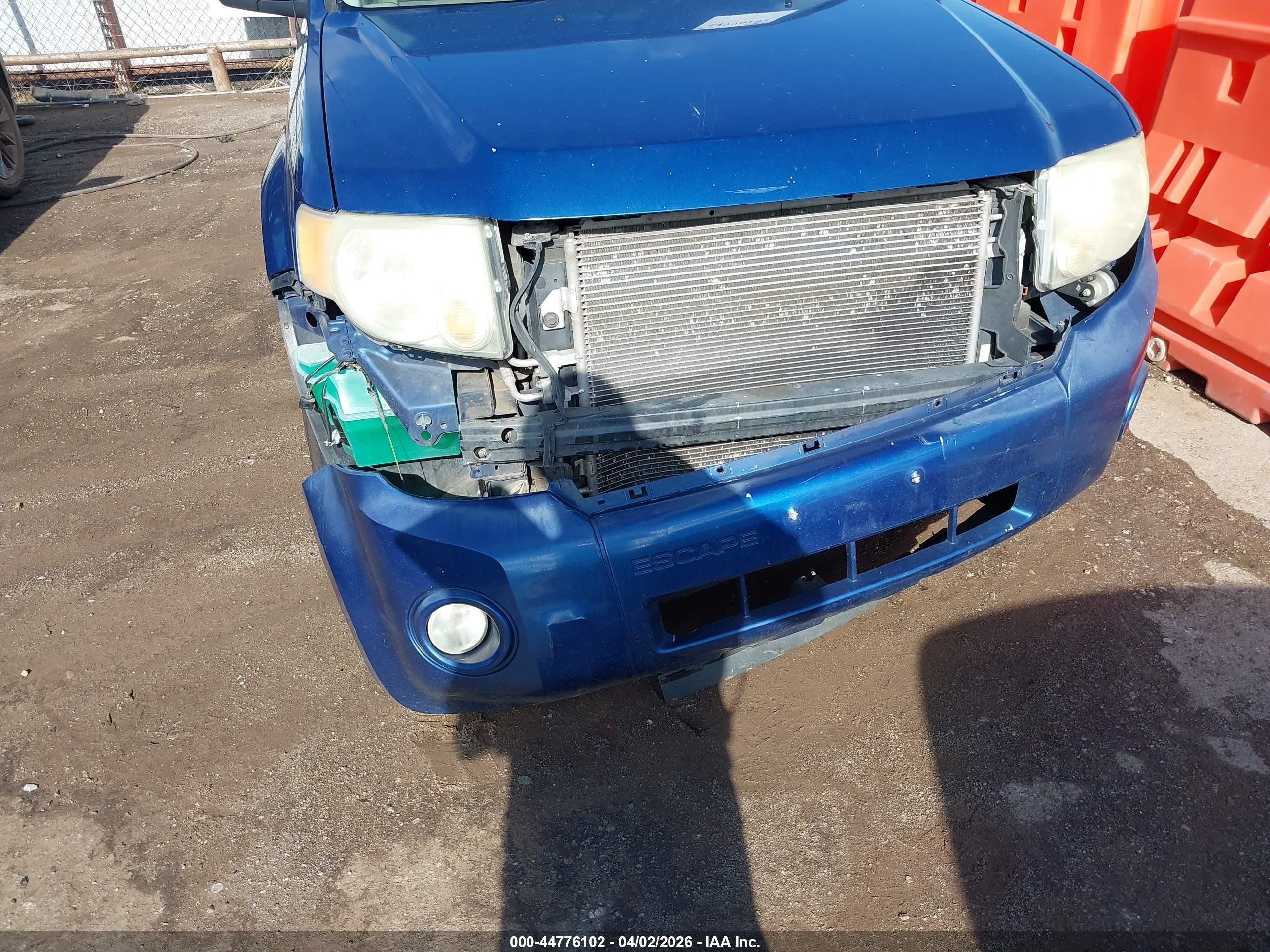 2008 Ford Escape Xlt Blue vin: 1FMCU03188KD30857