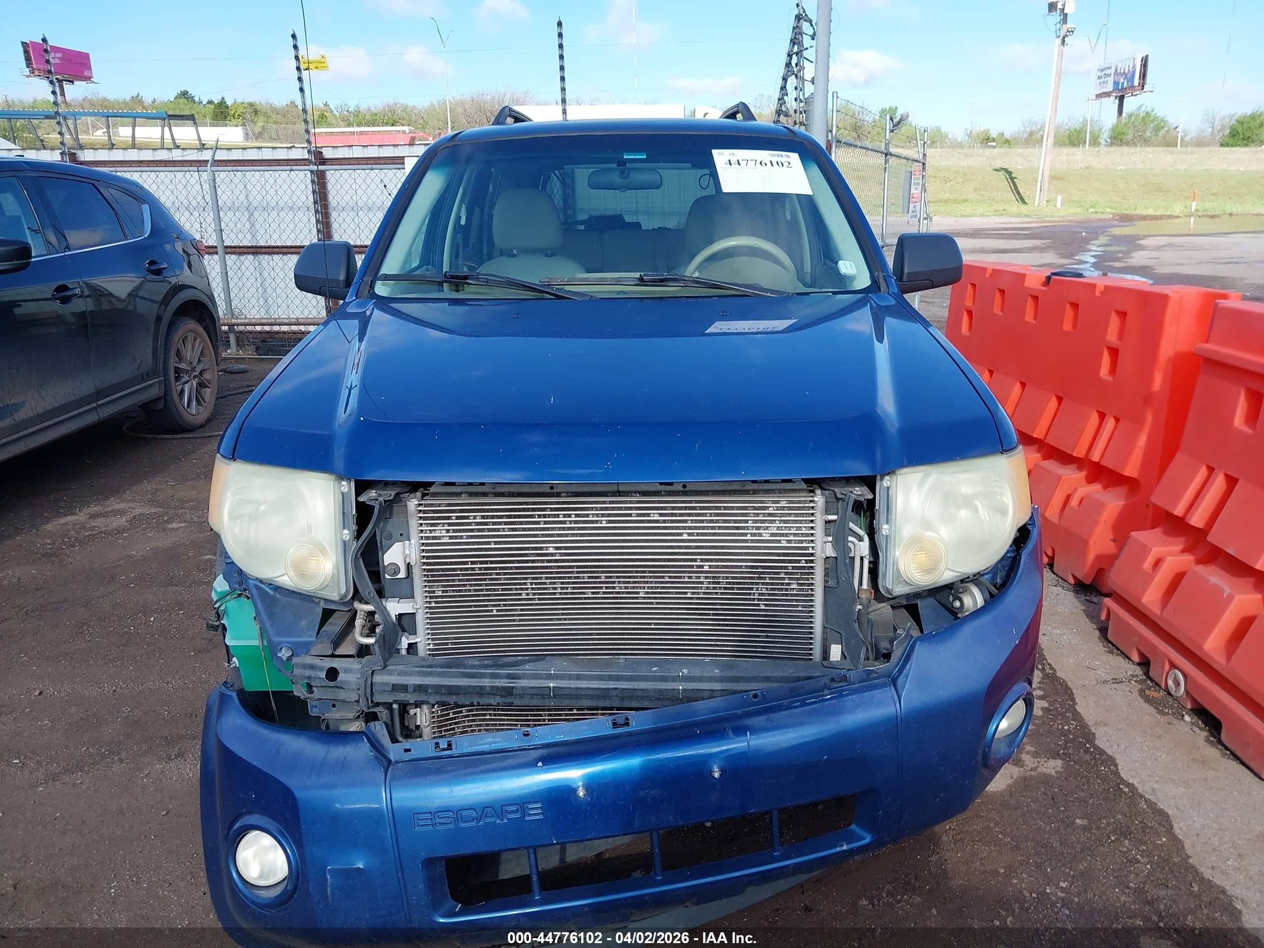2008 Ford Escape Xlt Blue vin: 1FMCU03188KD30857