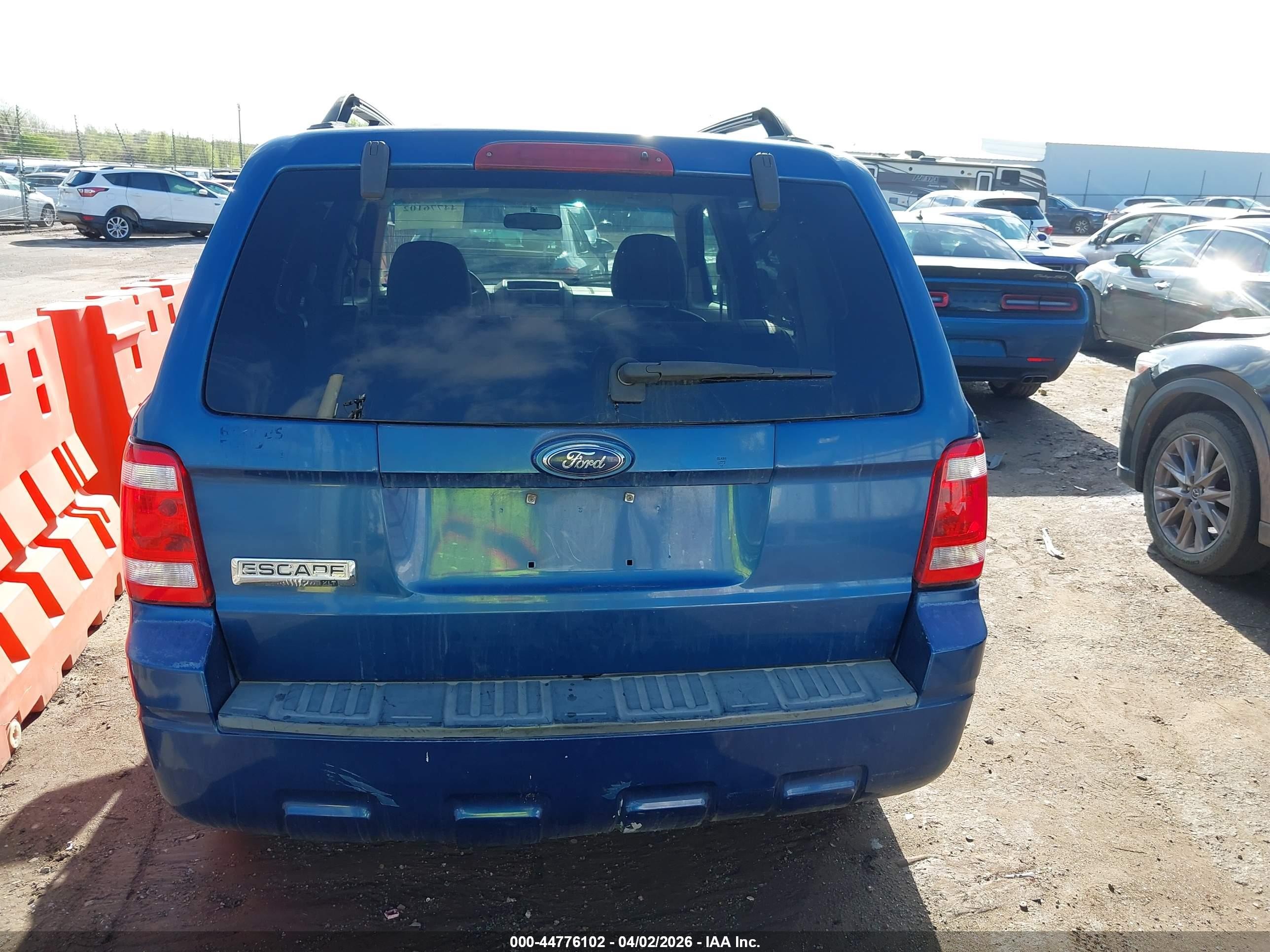 2008 Ford Escape Xlt Blue vin: 1FMCU03188KD30857