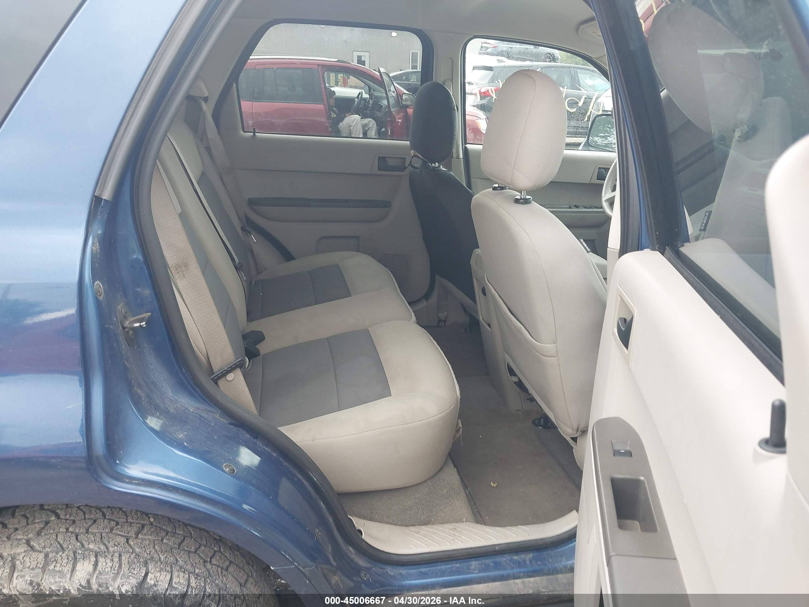 2008 Ford Escape Xlt Blue vin: 1FMCU03188KD48856