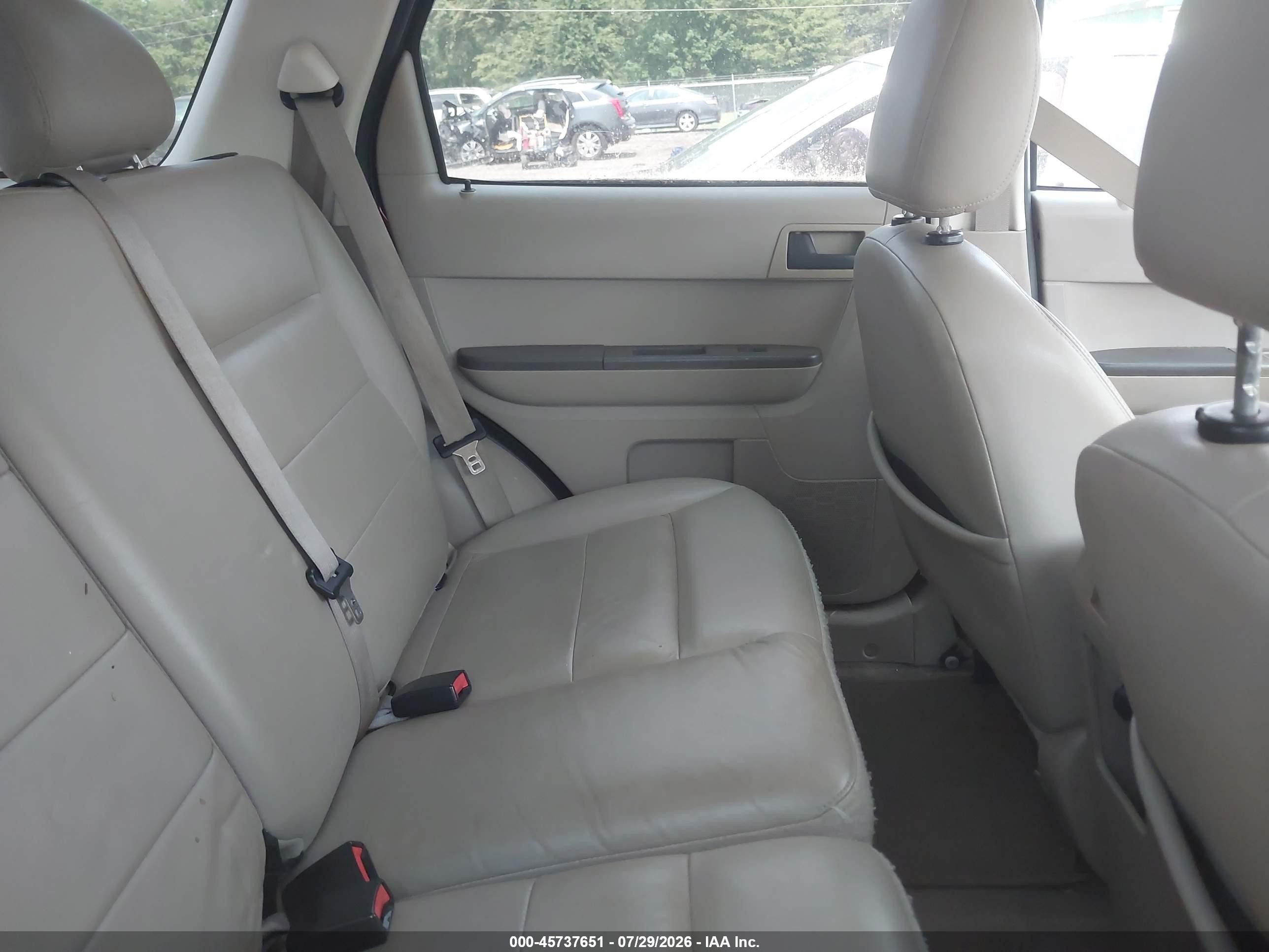 2008 Ford Escape Xlt Red vin: 1FMCU03188KD99791