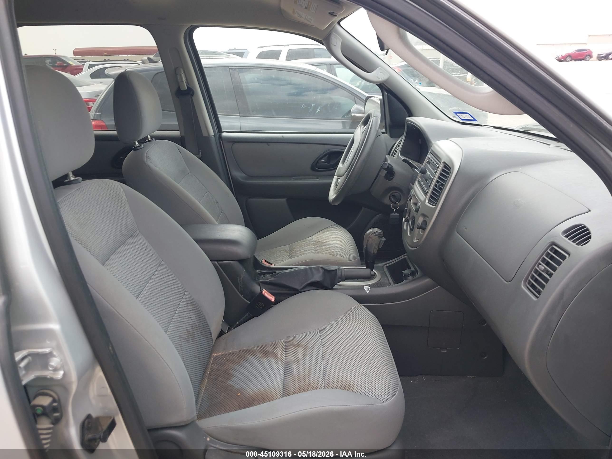 2005 Ford Escape Xlt Серебряный vin: 1FMCU03195DA07093