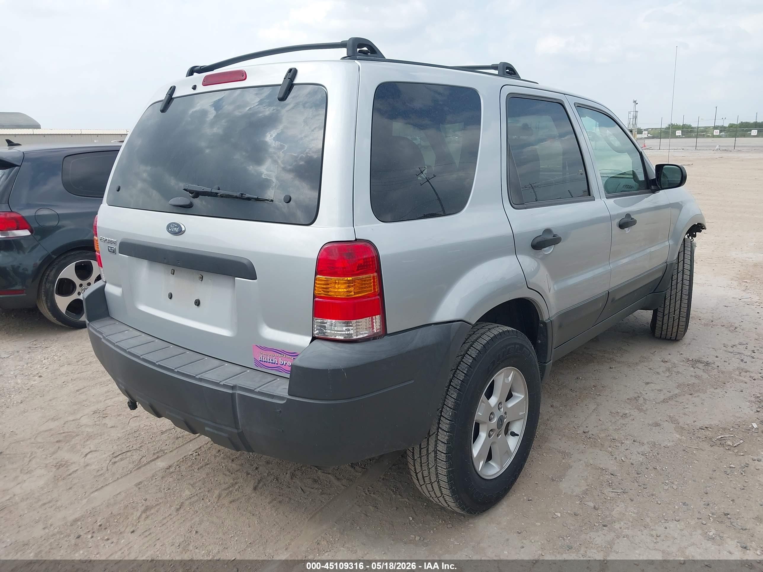 2005 Ford Escape Xlt Серебряный vin: 1FMCU03195DA07093