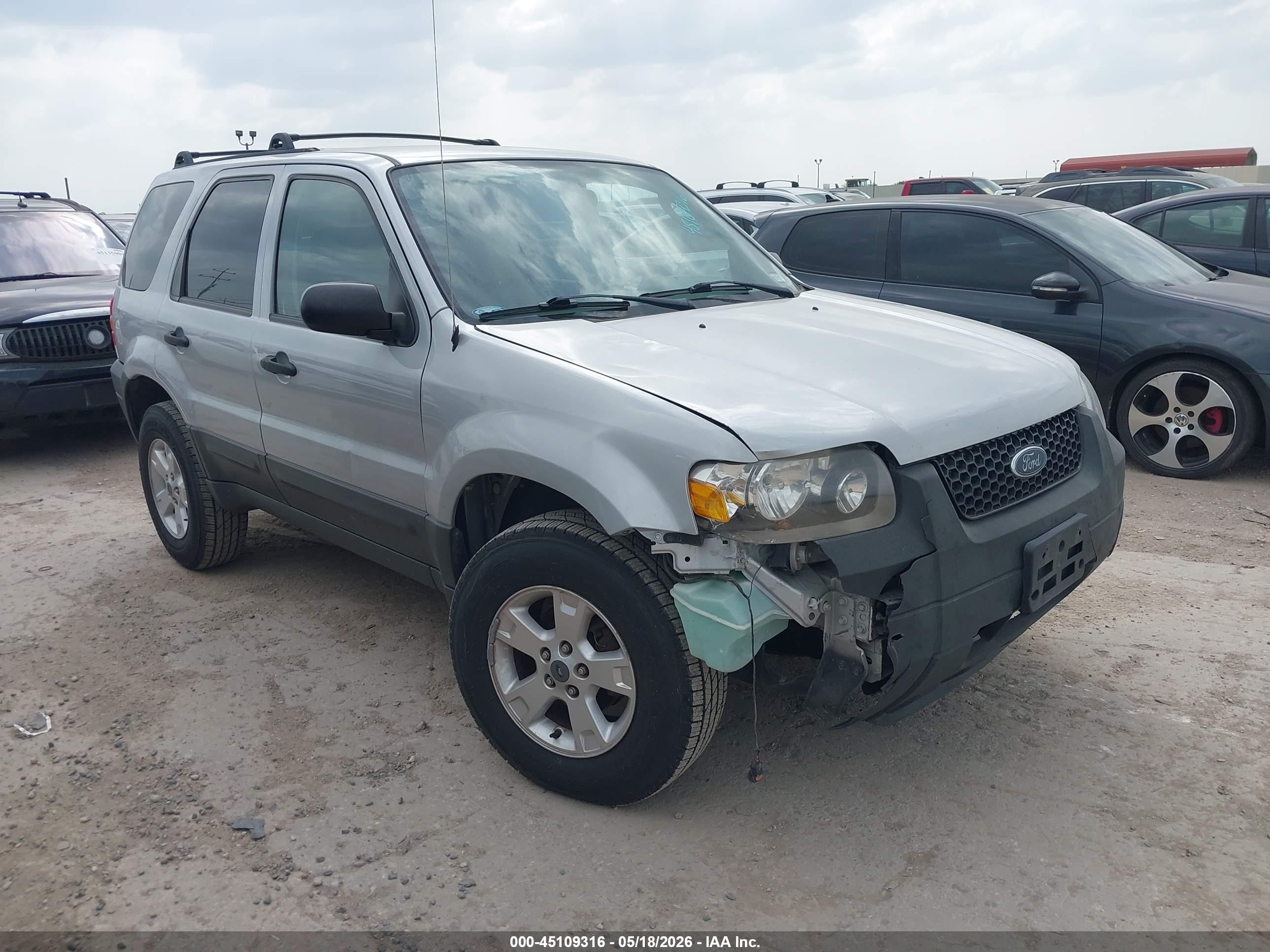2005 Ford Escape Xlt Серебряный vin: 1FMCU03195DA07093