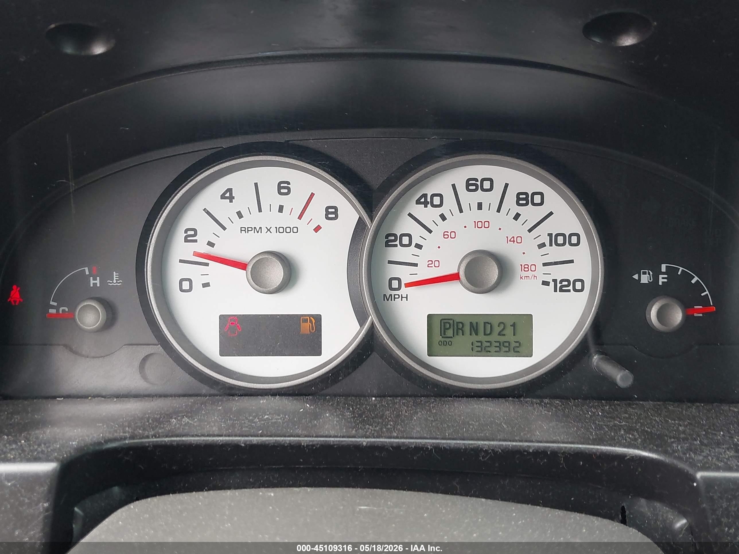 2005 Ford Escape Xlt Серебряный vin: 1FMCU03195DA07093