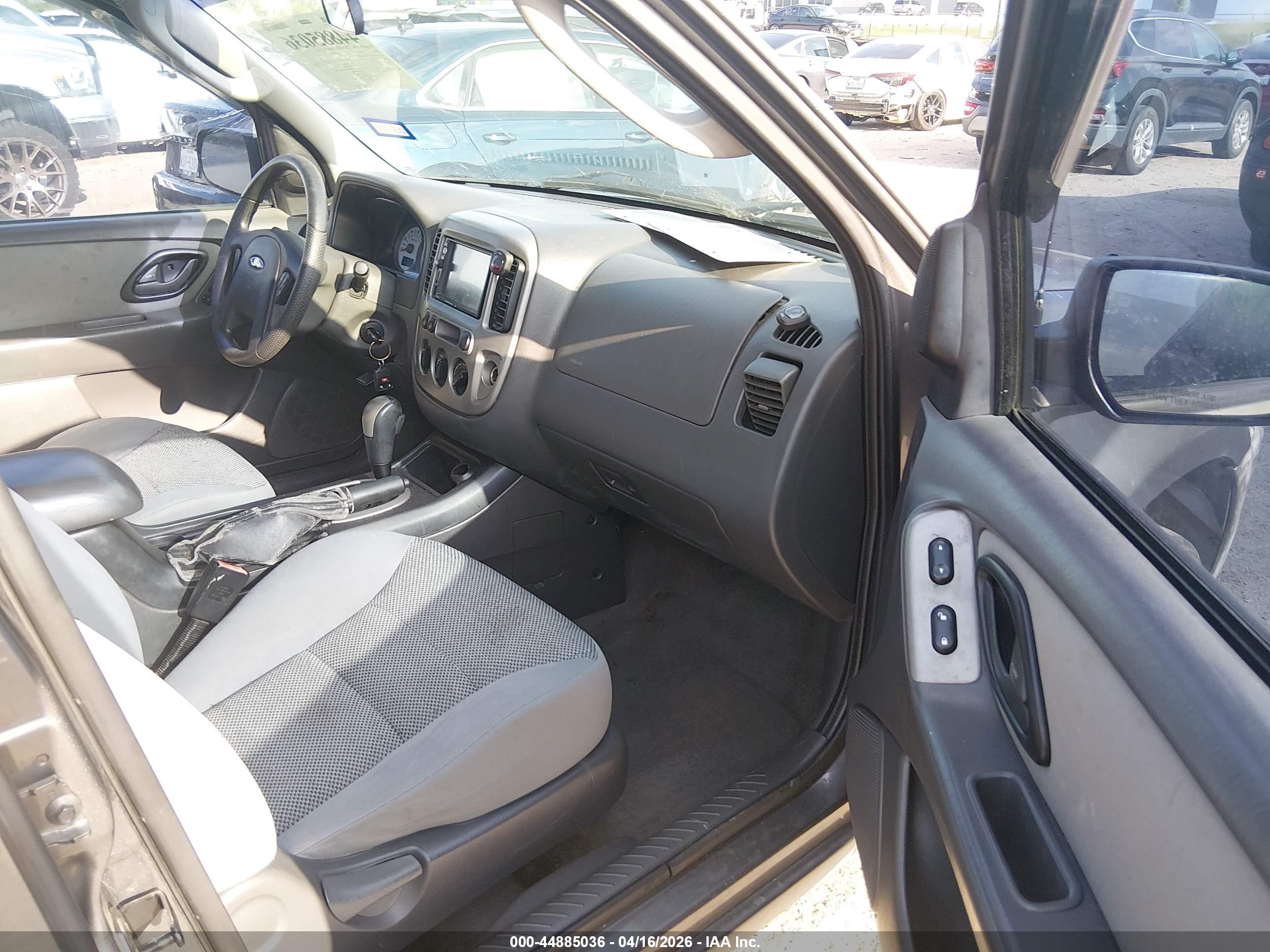 2005 Ford Escape Xlt Gray vin: 1FMCU03195DA07241
