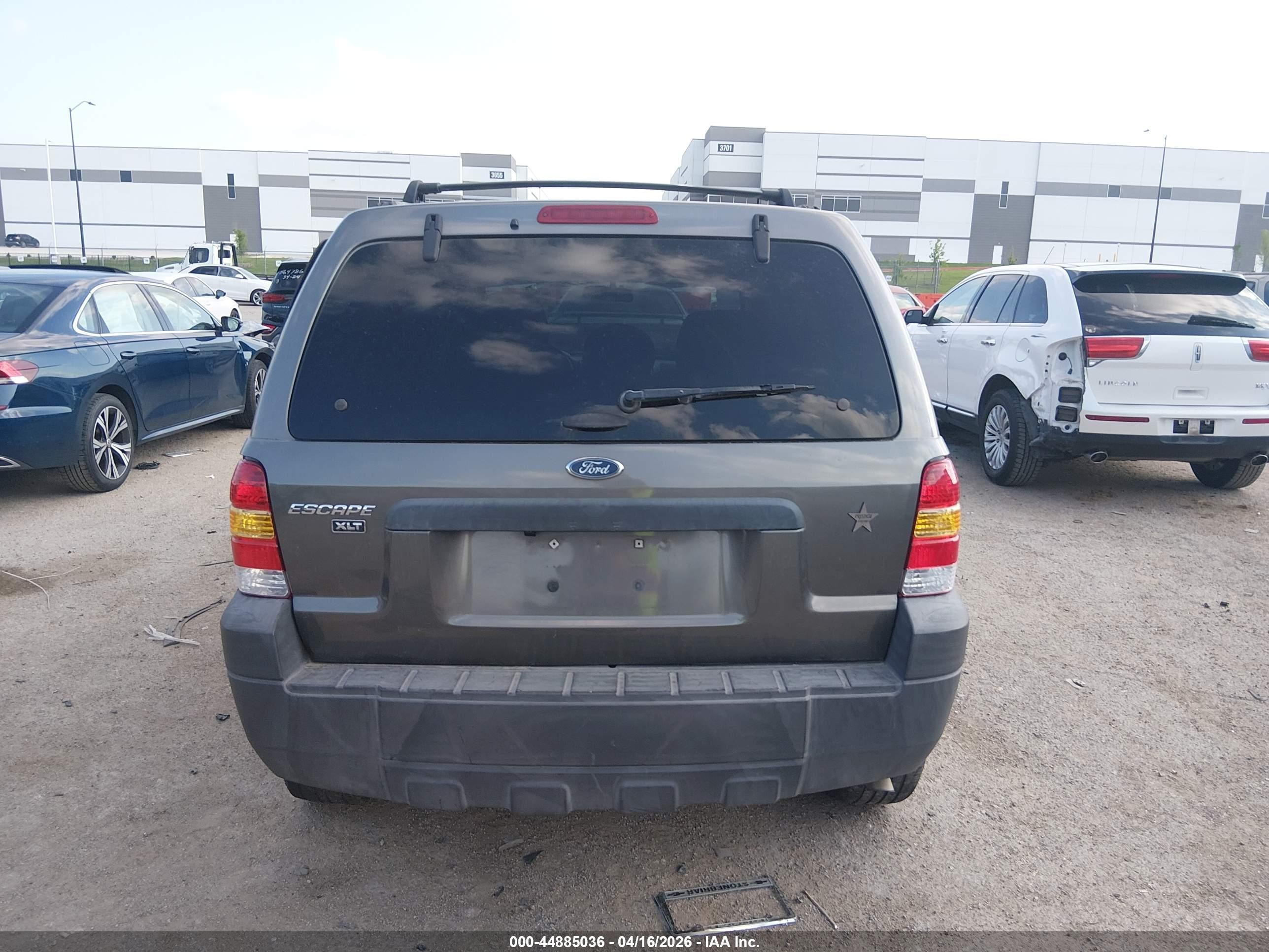 2005 Ford Escape Xlt Gray vin: 1FMCU03195DA07241