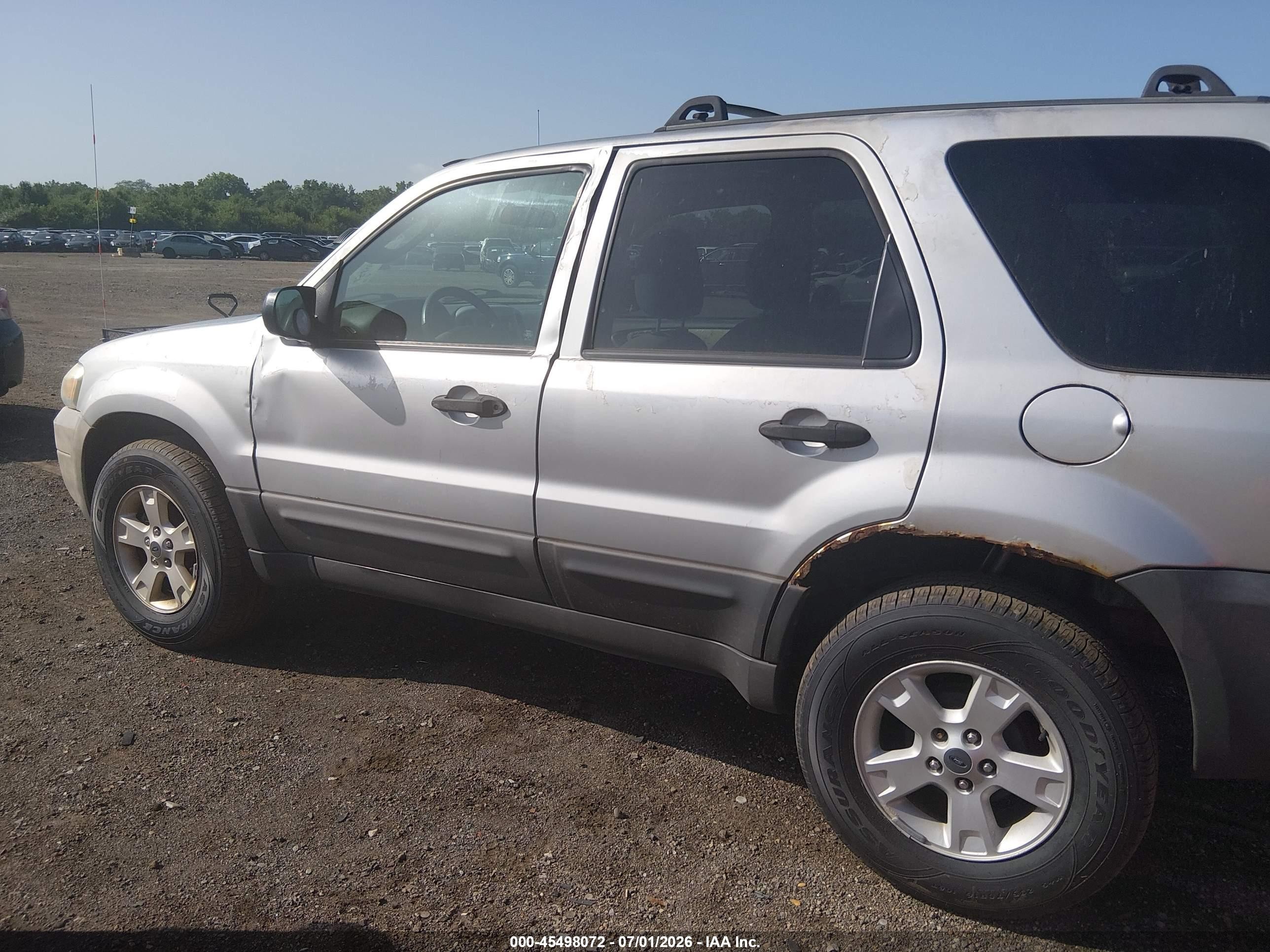 2005 Ford Escape Xlt Silver vin: 1FMCU03195KD85264