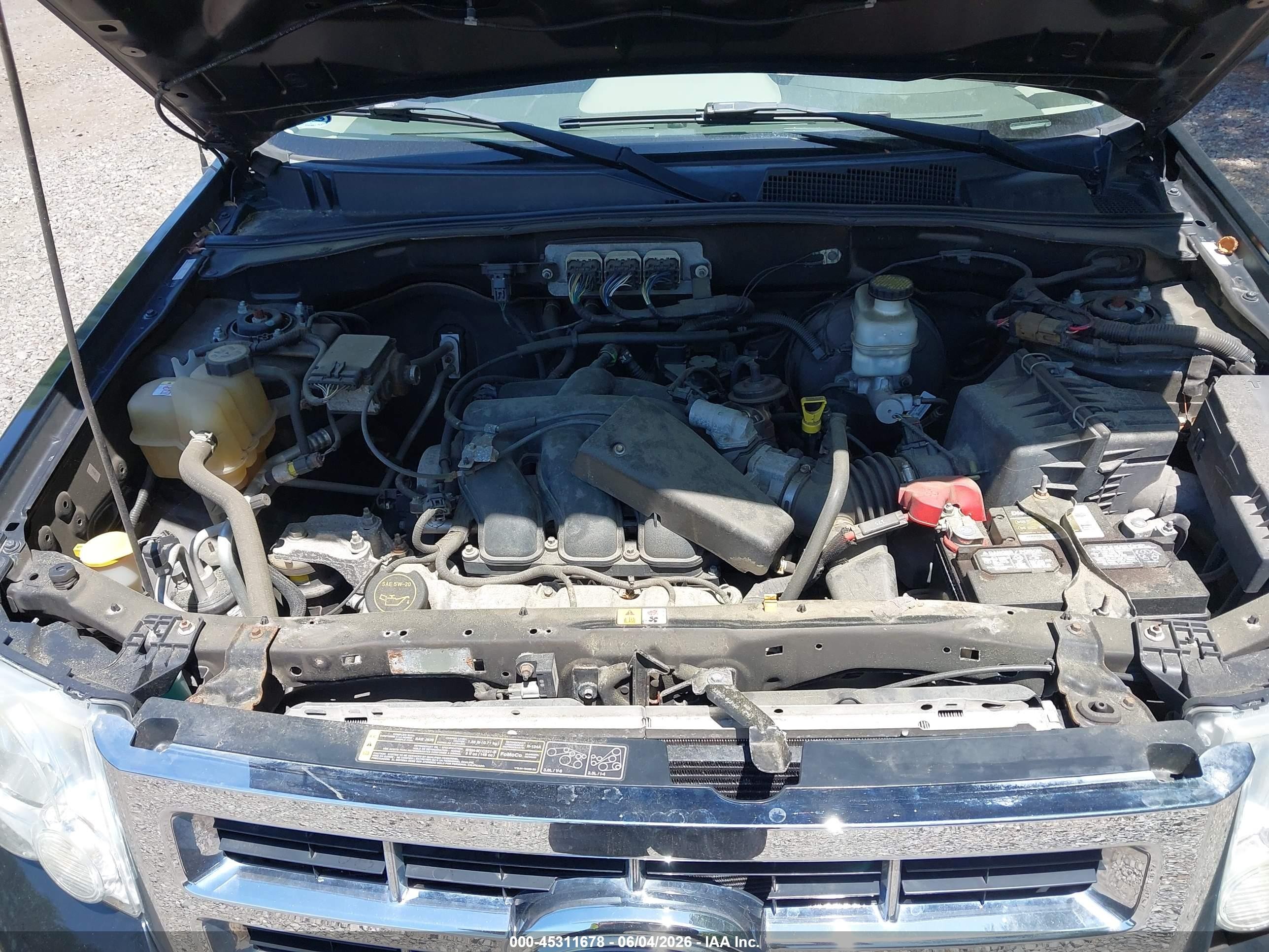 2008 Ford Escape Xlt Черный vin: 1FMCU03198KA59811