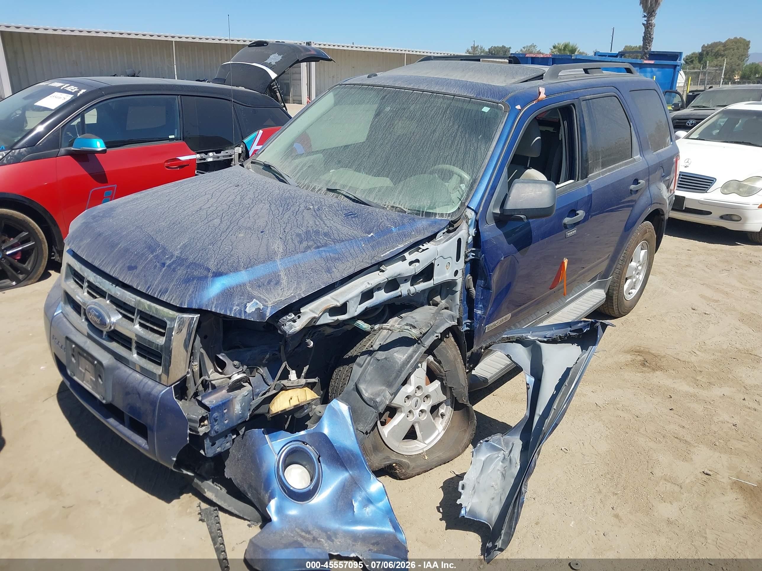 2008 Ford Escape Xlt Blue vin: 1FMCU03198KB42316