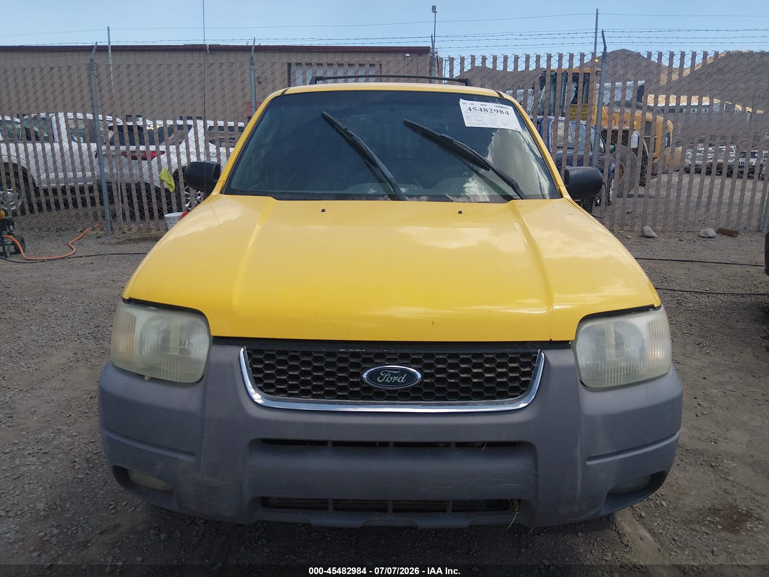 2002 Ford Escape Xlt Yellow vin: 1FMCU031X2KC60821