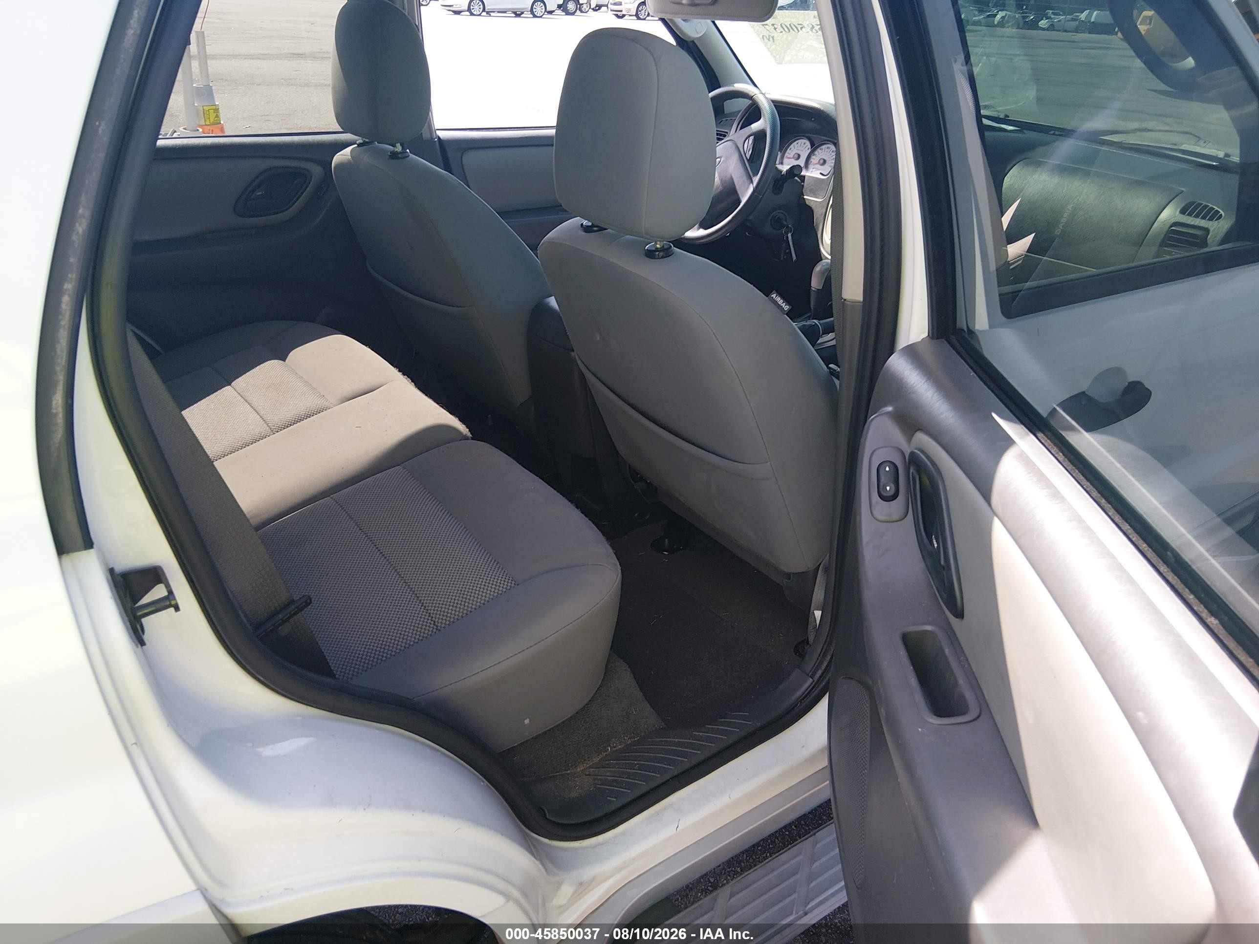 2007 Ford Escape Xlt/xlt Sport White vin: 1FMCU031X7KB87957