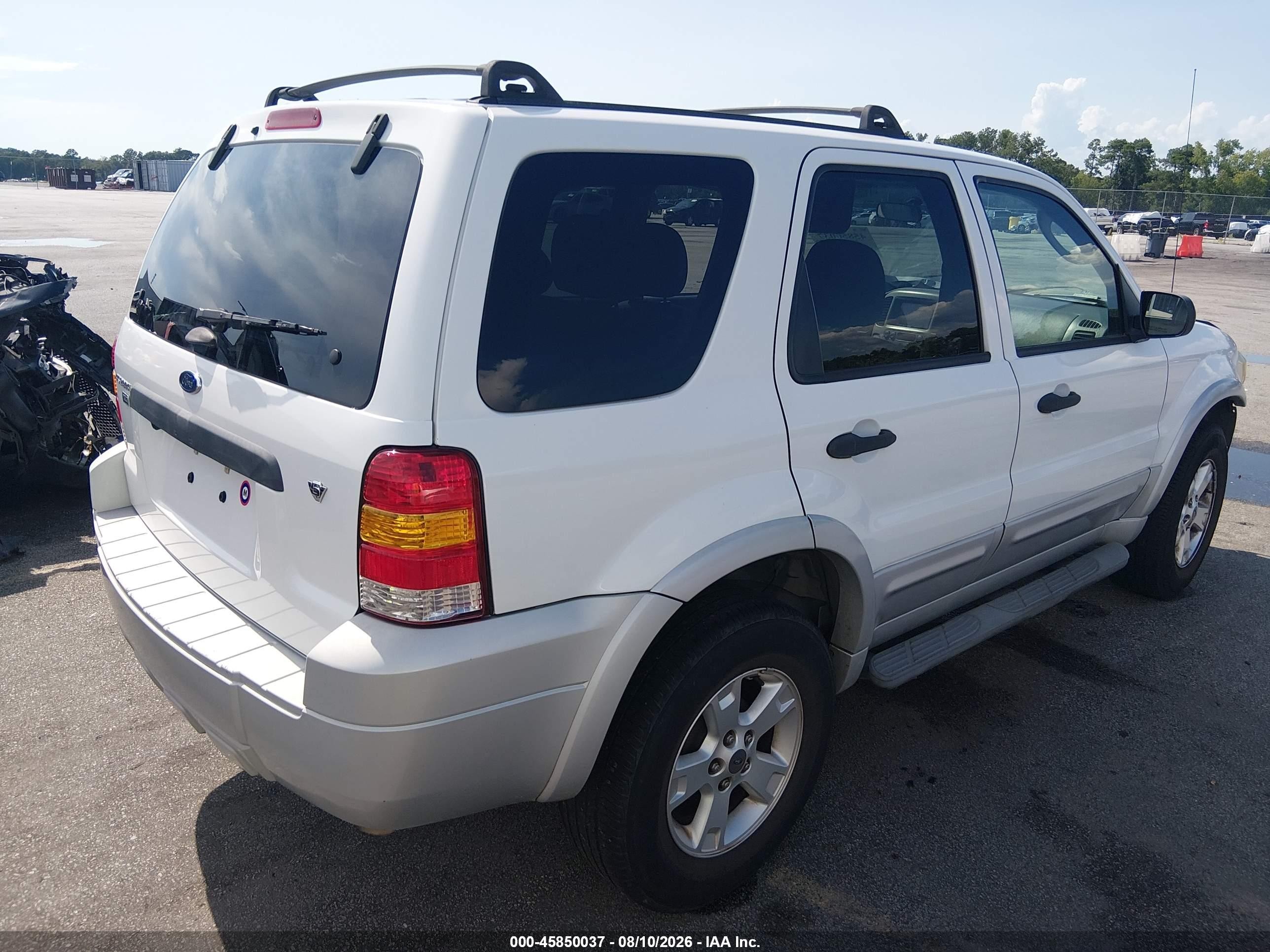 2007 Ford Escape Xlt/xlt Sport White vin: 1FMCU031X7KB87957
