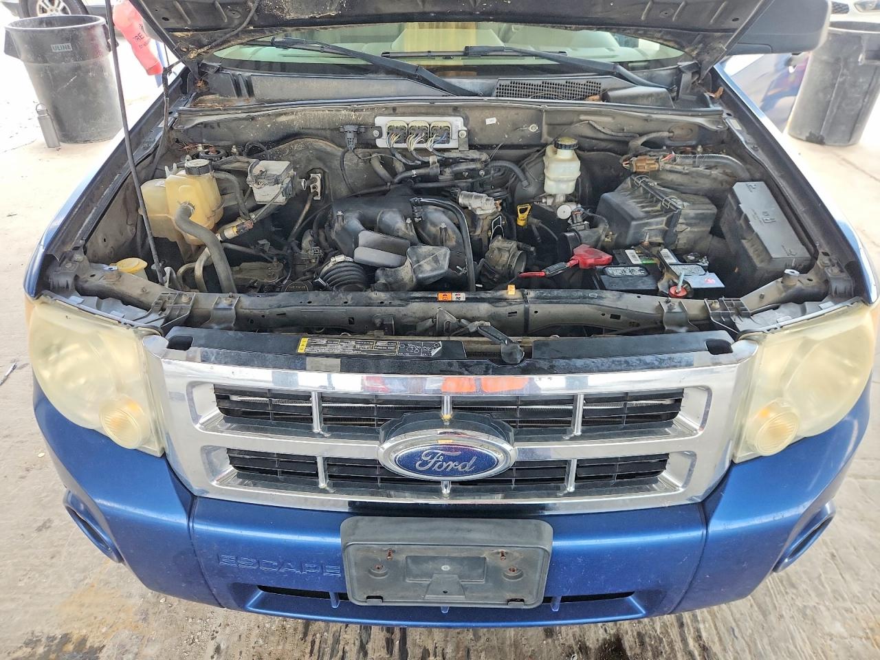 2008 Ford Escape Xlt Blue vin: 1FMCU031X8KD40015