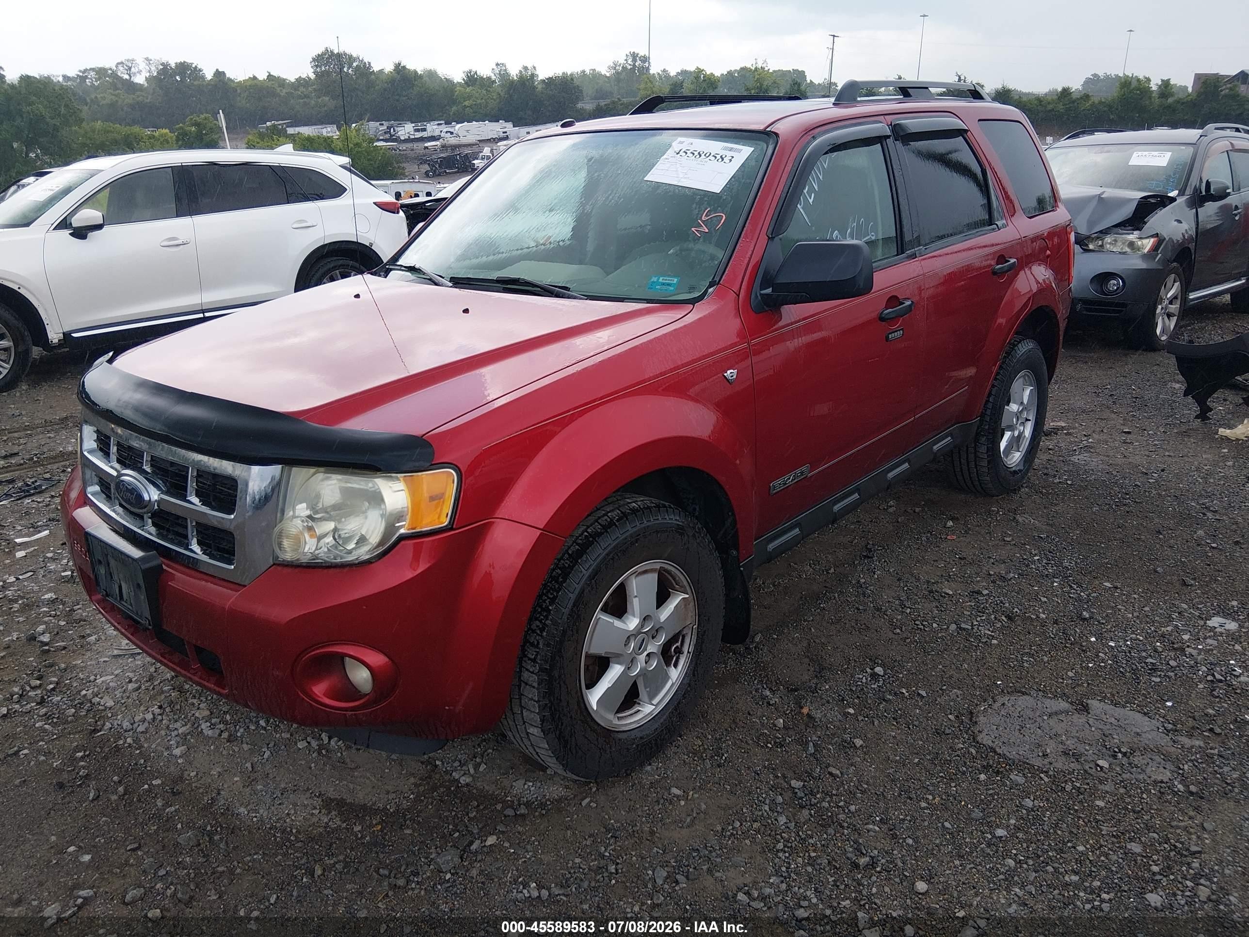 2008 Ford Escape Xlt Red vin: 1FMCU031X8KD49040