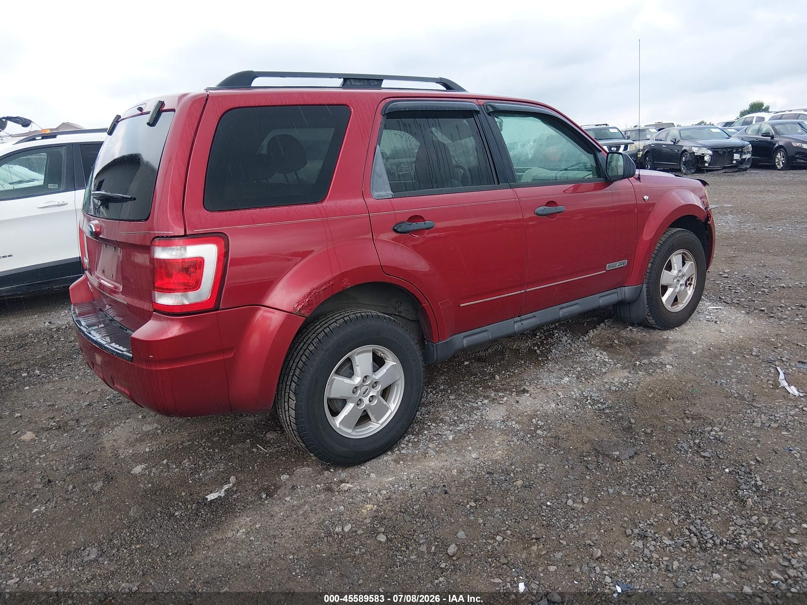 2008 Ford Escape Xlt Red vin: 1FMCU031X8KD49040