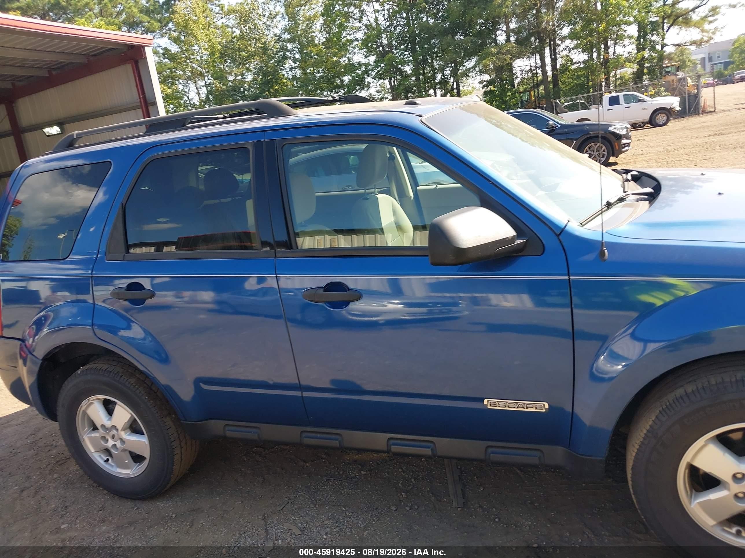 2008 Ford Escape Xlt Blue vin: 1FMCU031X8KE51454