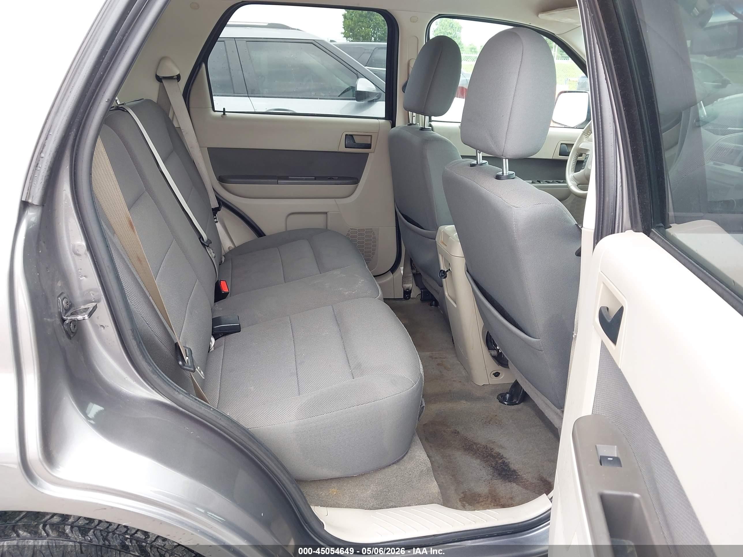 2009 Ford Escape Xlt Gray vin: 1FMCU03709KA02726