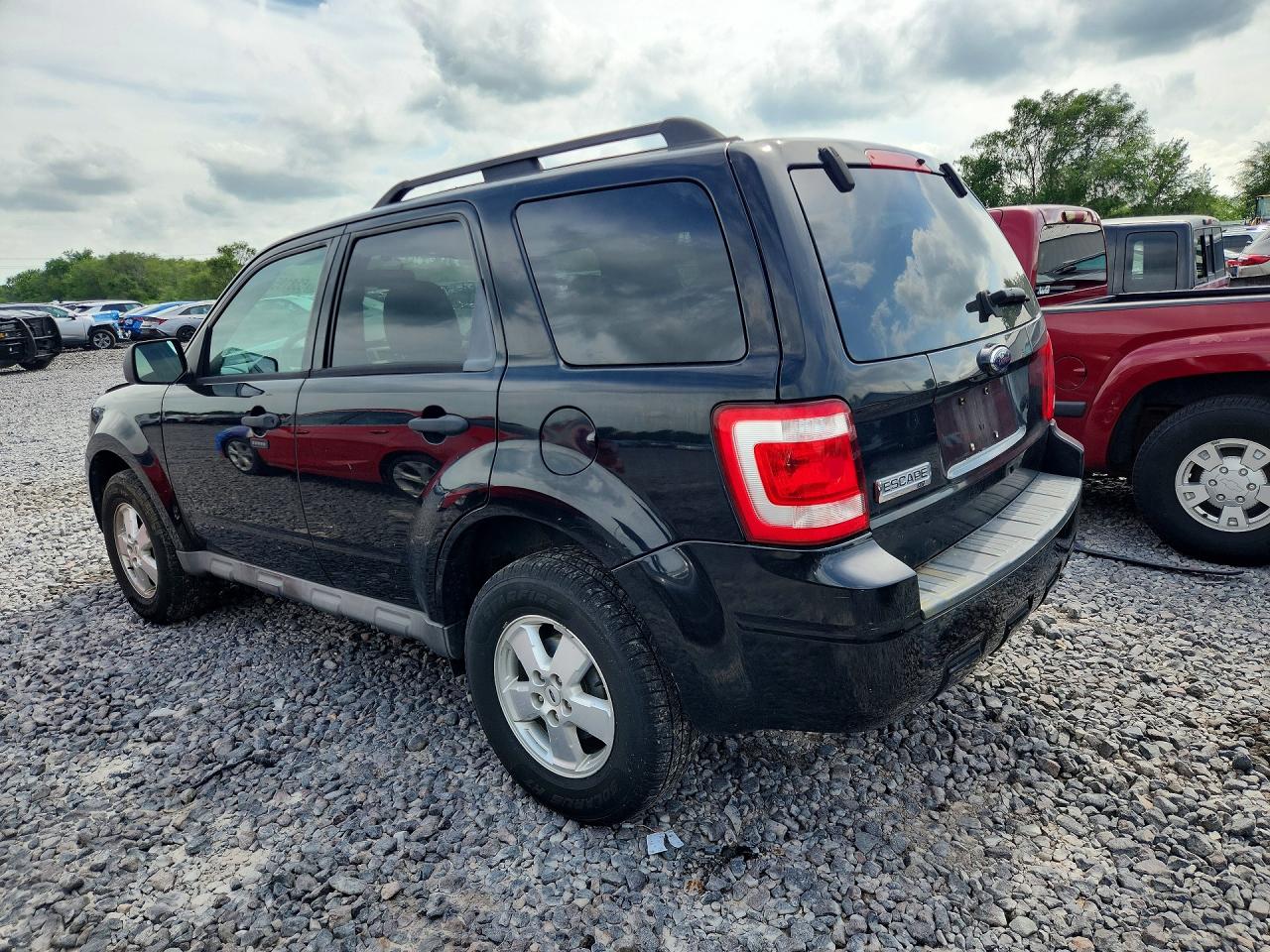 2009 Ford Escape Xlt Black vin: 1FMCU03709KB26429