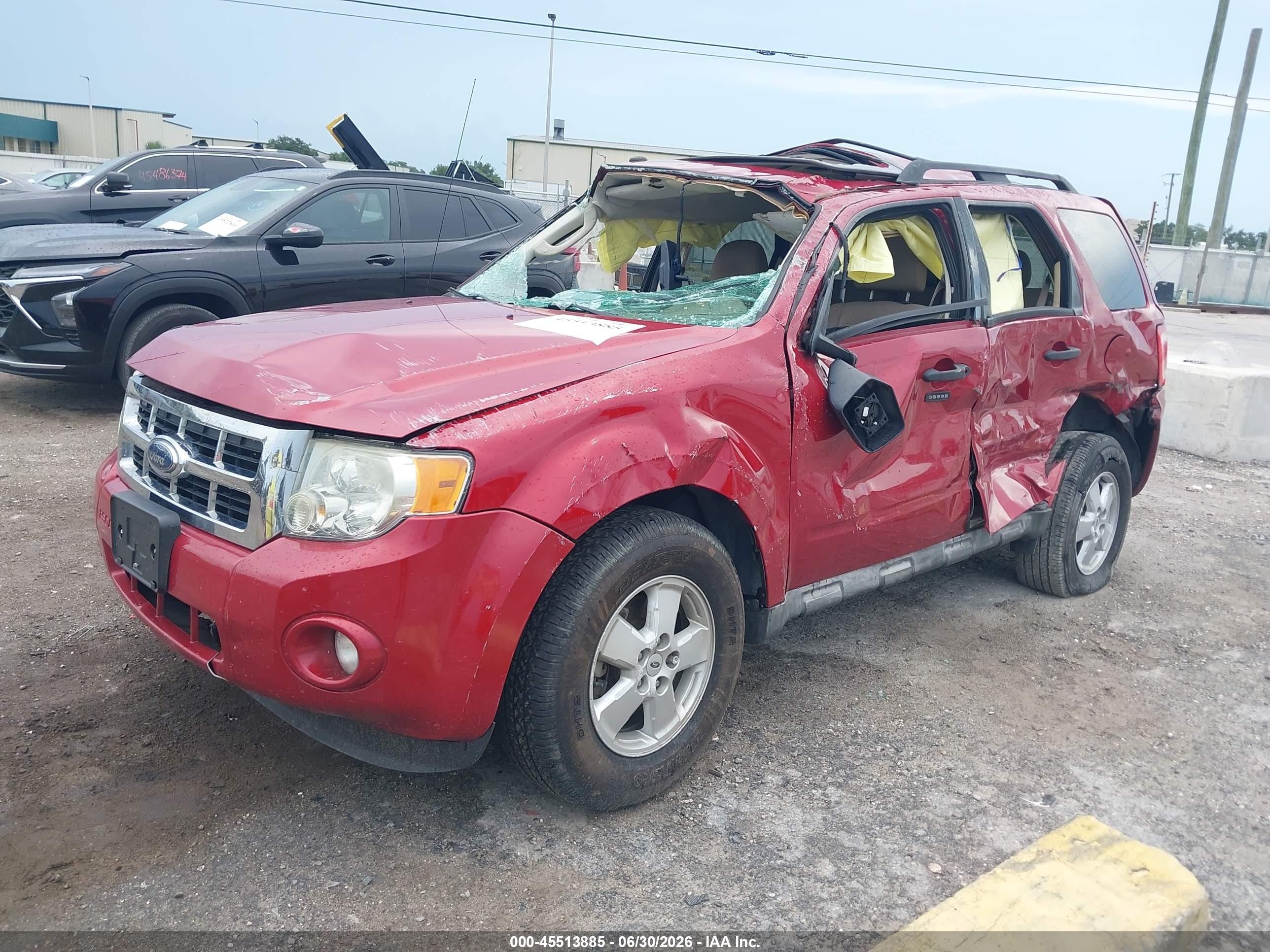 2009 Ford Escape Xlt Red vin: 1FMCU03709KB30481
