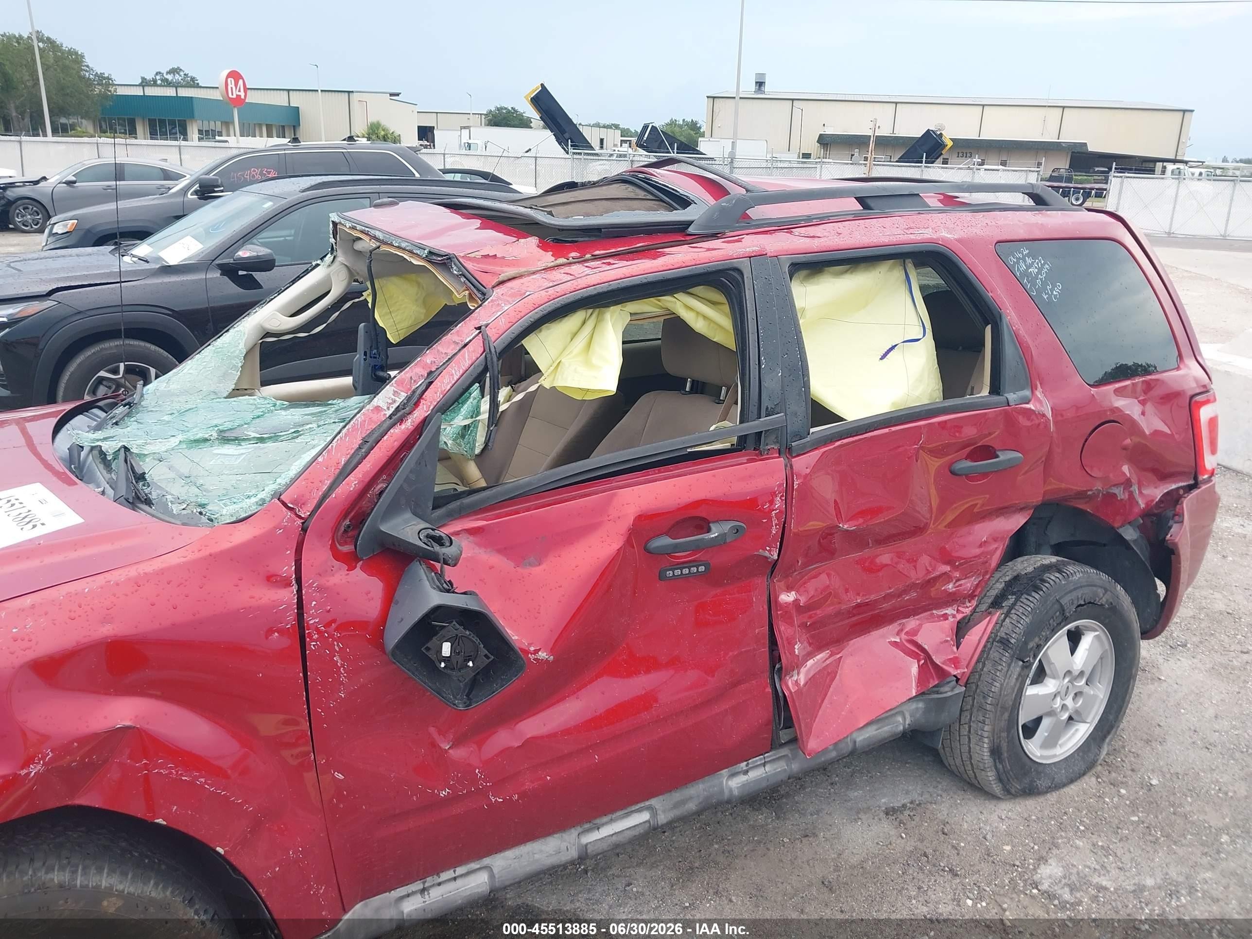 2009 Ford Escape Xlt Red vin: 1FMCU03709KB30481