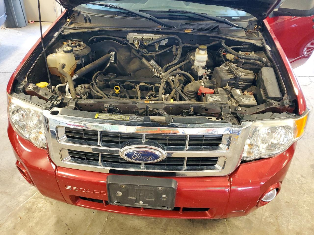 2009 Ford Escape Xlt Burgundy vin: 1FMCU03709KB64839