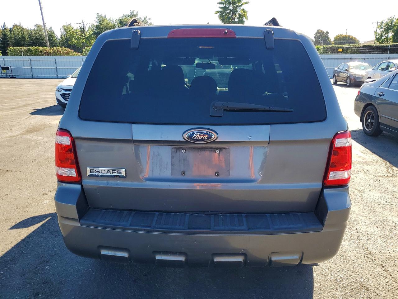 2009 Ford Escape Xlt Gray vin: 1FMCU03719KB19957