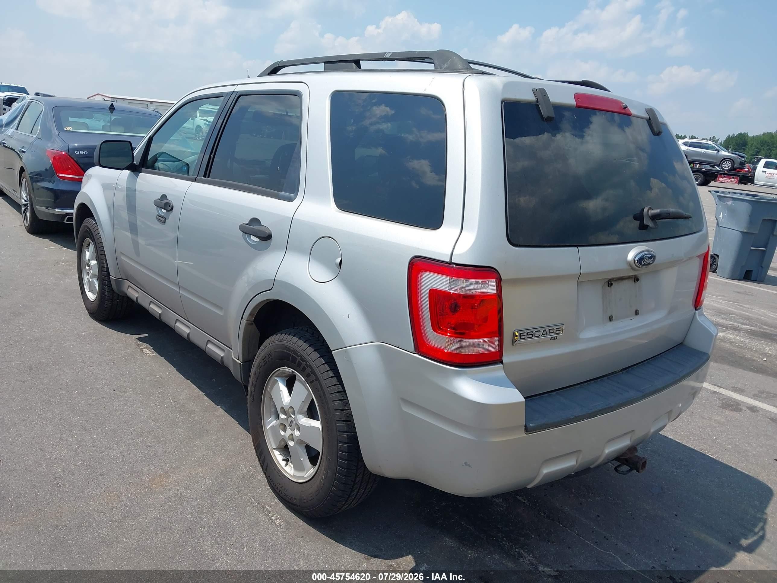2009 Ford Escape Xlt Silver vin: 1FMCU03719KB79480