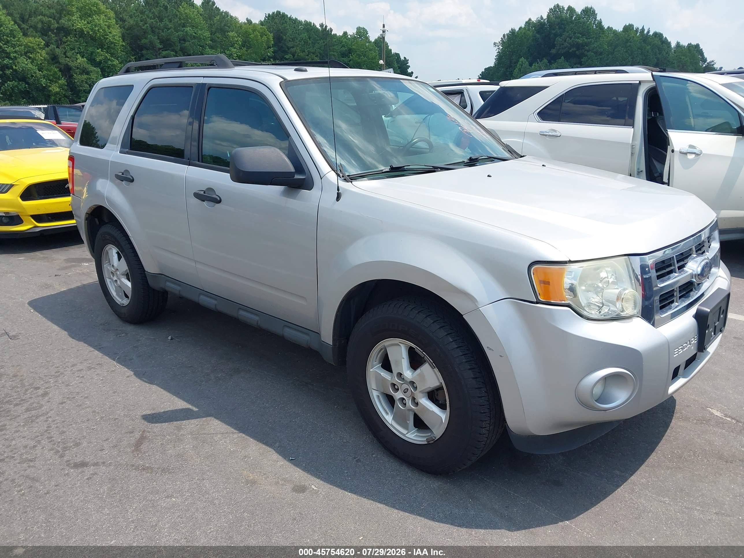 2009 Ford Escape Xlt Silver vin: 1FMCU03719KB79480