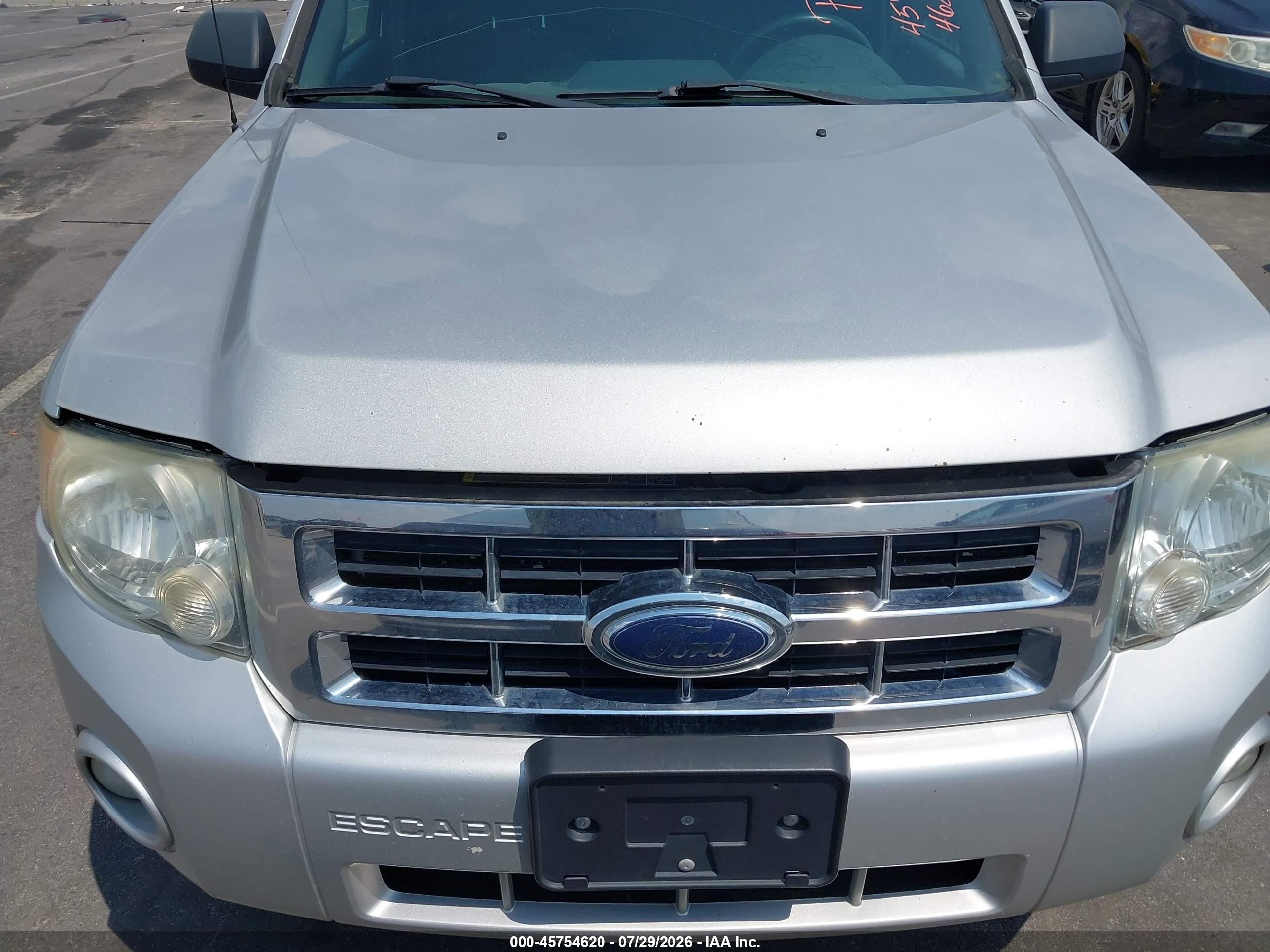 2009 Ford Escape Xlt Silver vin: 1FMCU03719KB79480